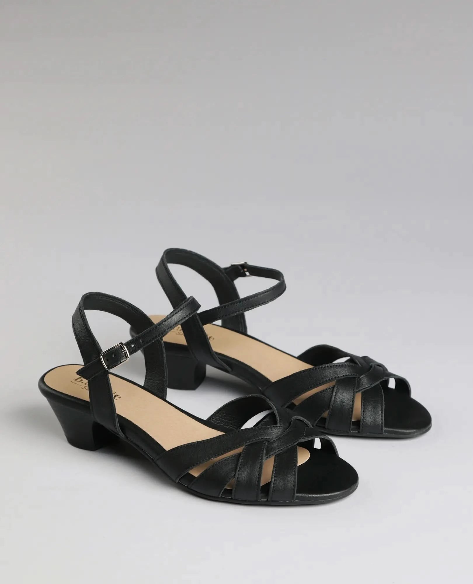 סנדלי רצועות - ברברה - B Unique