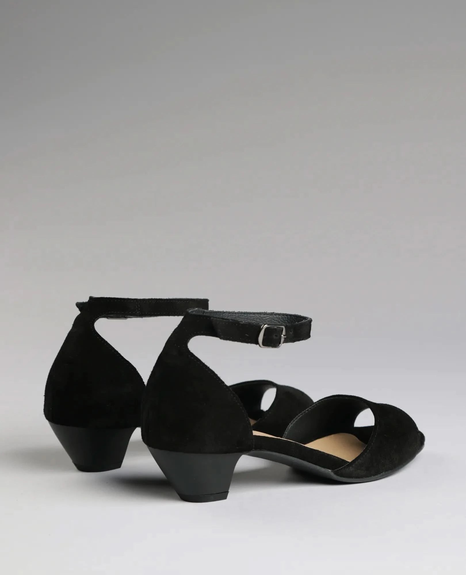 סנדלי עקב נמוך - ברוניקה - B Unique