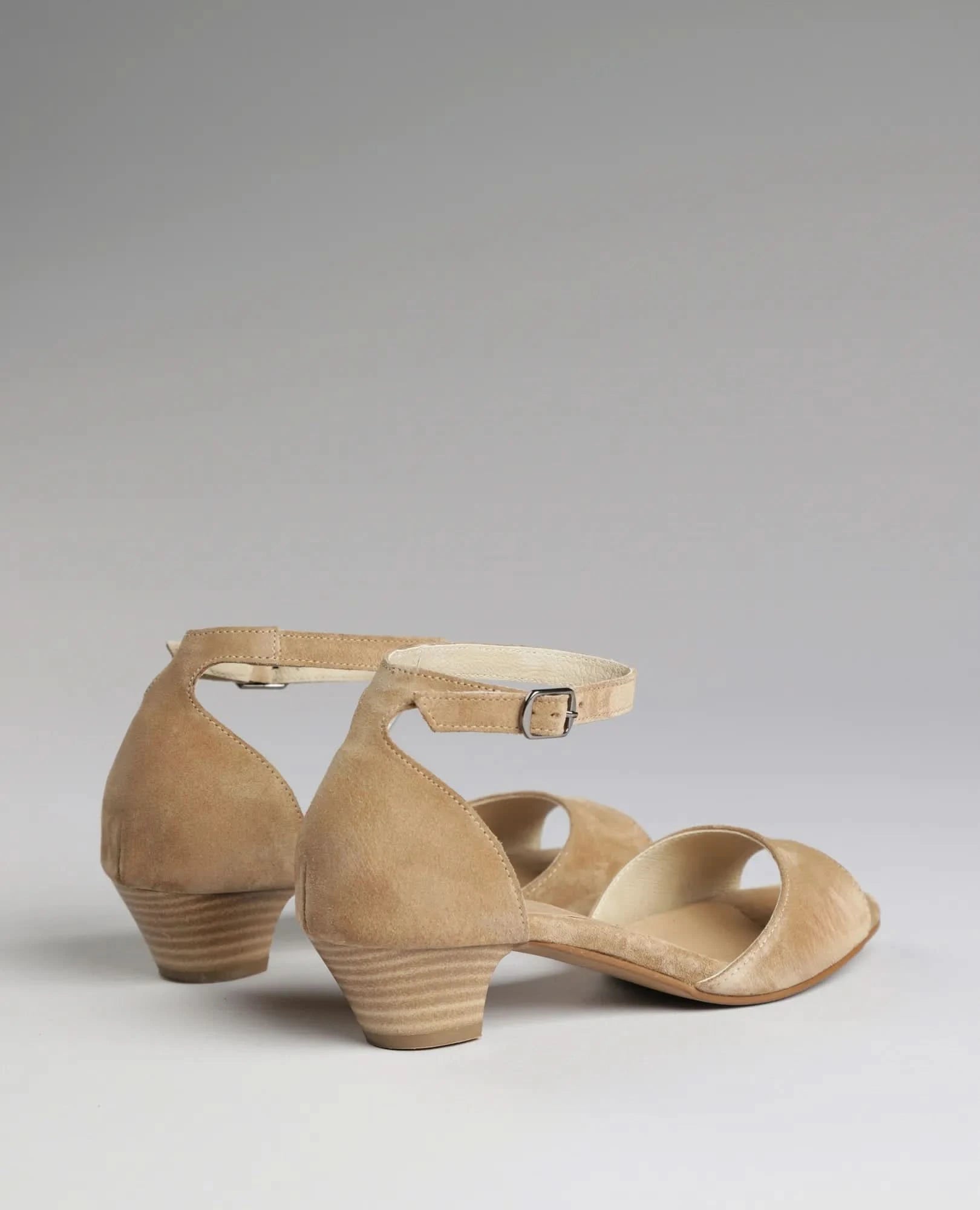 סנדלי עקב נמוך - ברוניקה - B Unique