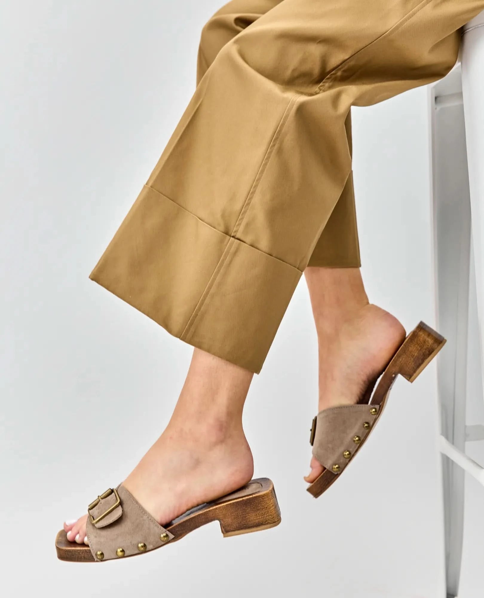 כפכפי נשים - קורנליה - B Unique