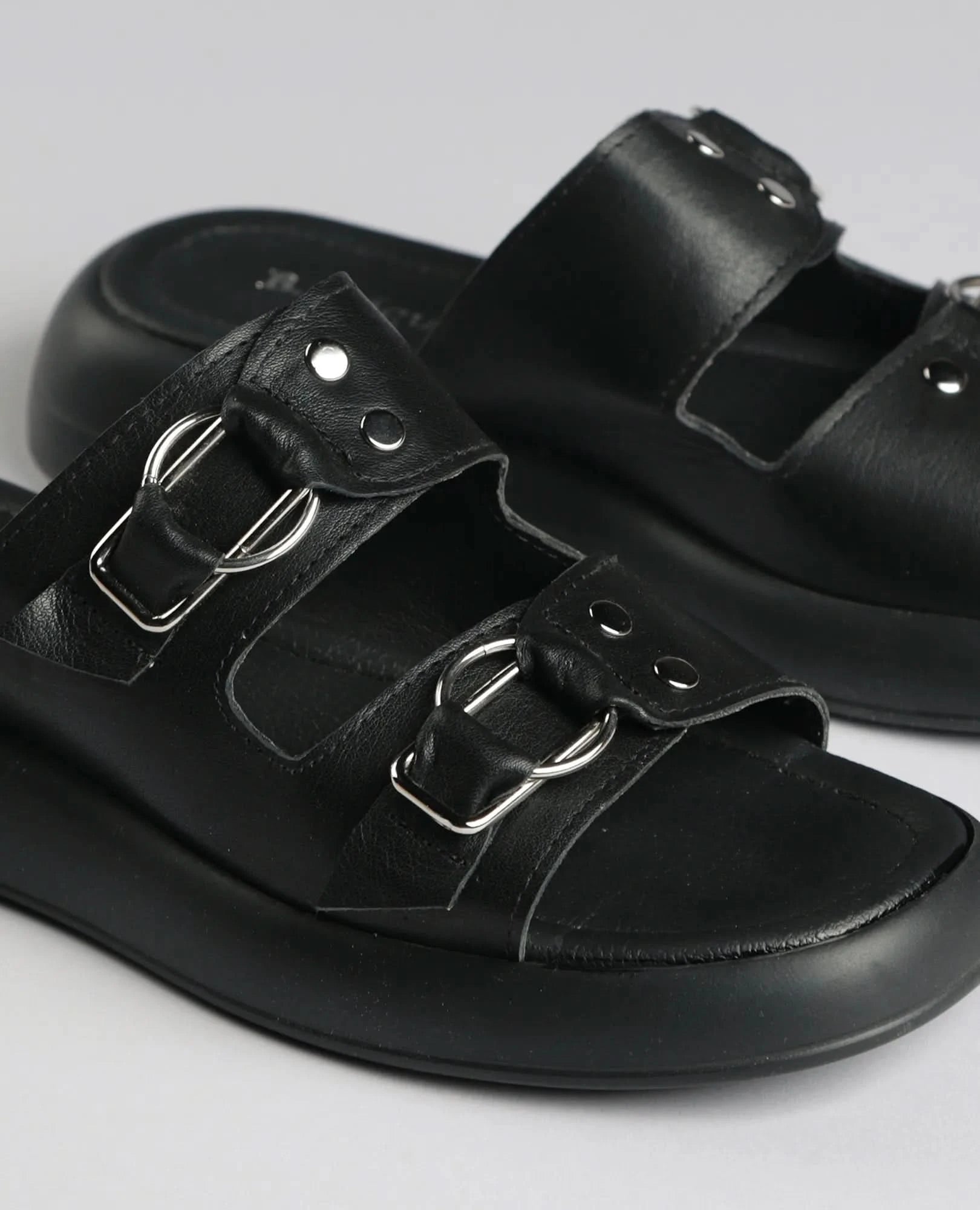 כפכפי רצועות - שרליז - B Unique