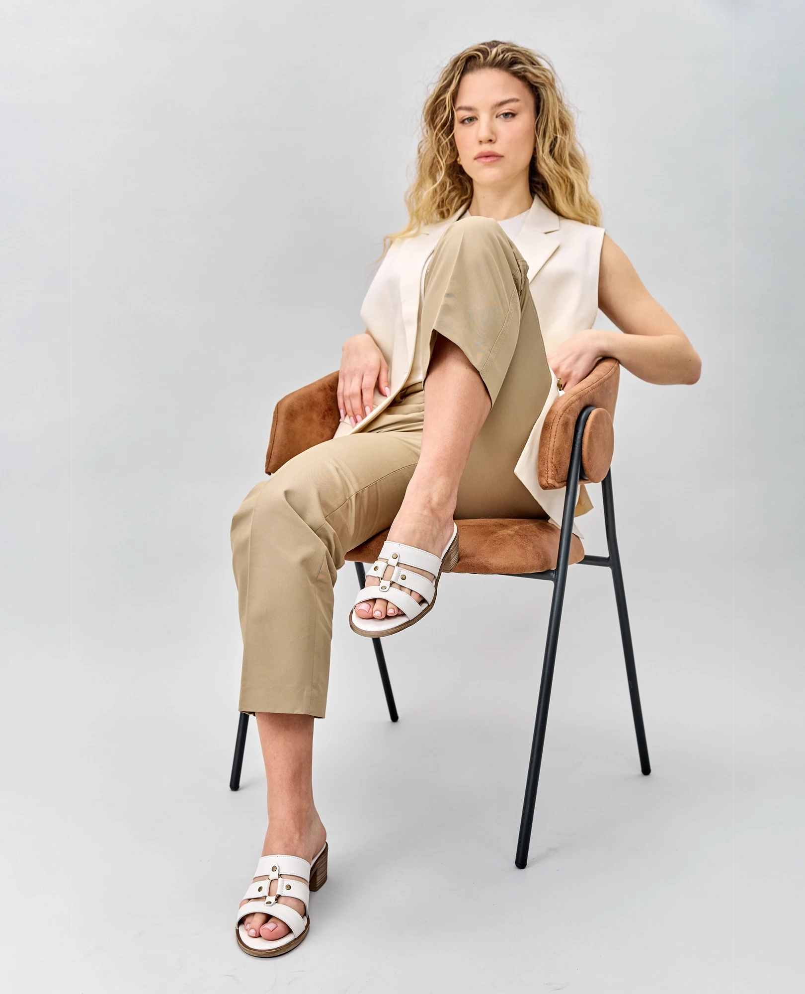 כפכפי עקב - ויולט - B Unique