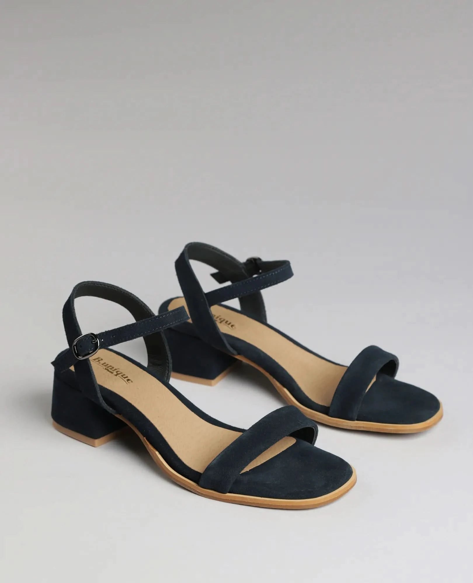 סנדלי עקב - רות - B Unique