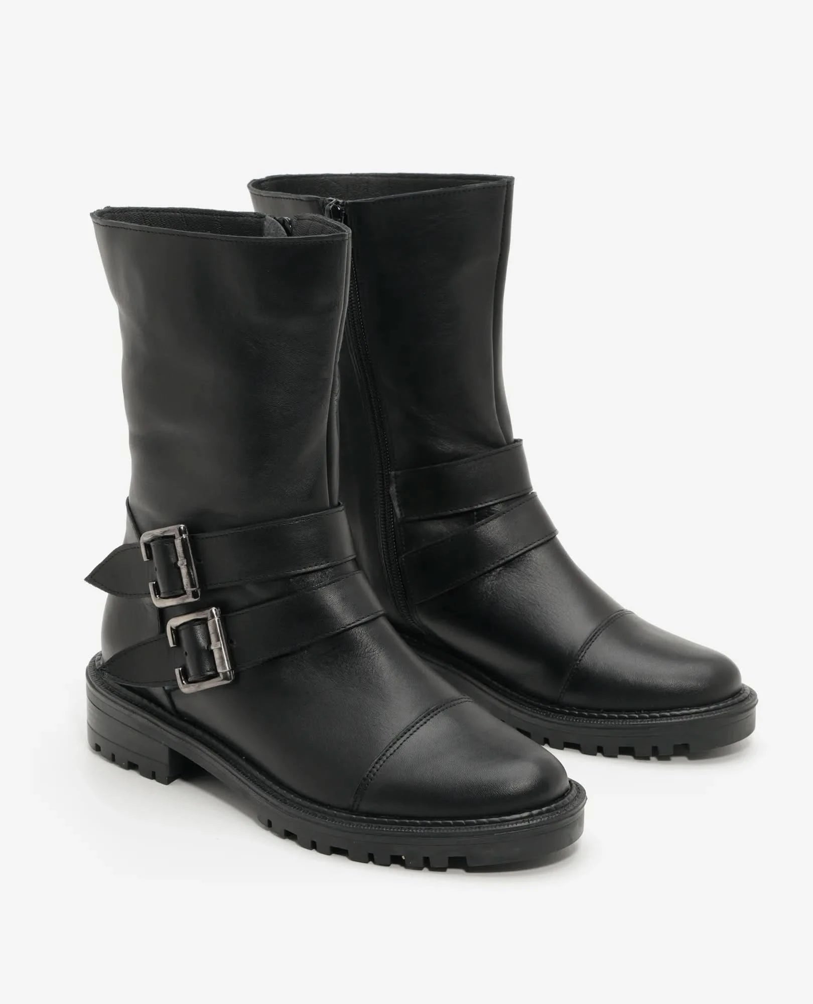 מגפוני עור עם סוליית טרקטור דגם ויויאן | מגפונים לנשים | בי יוניק