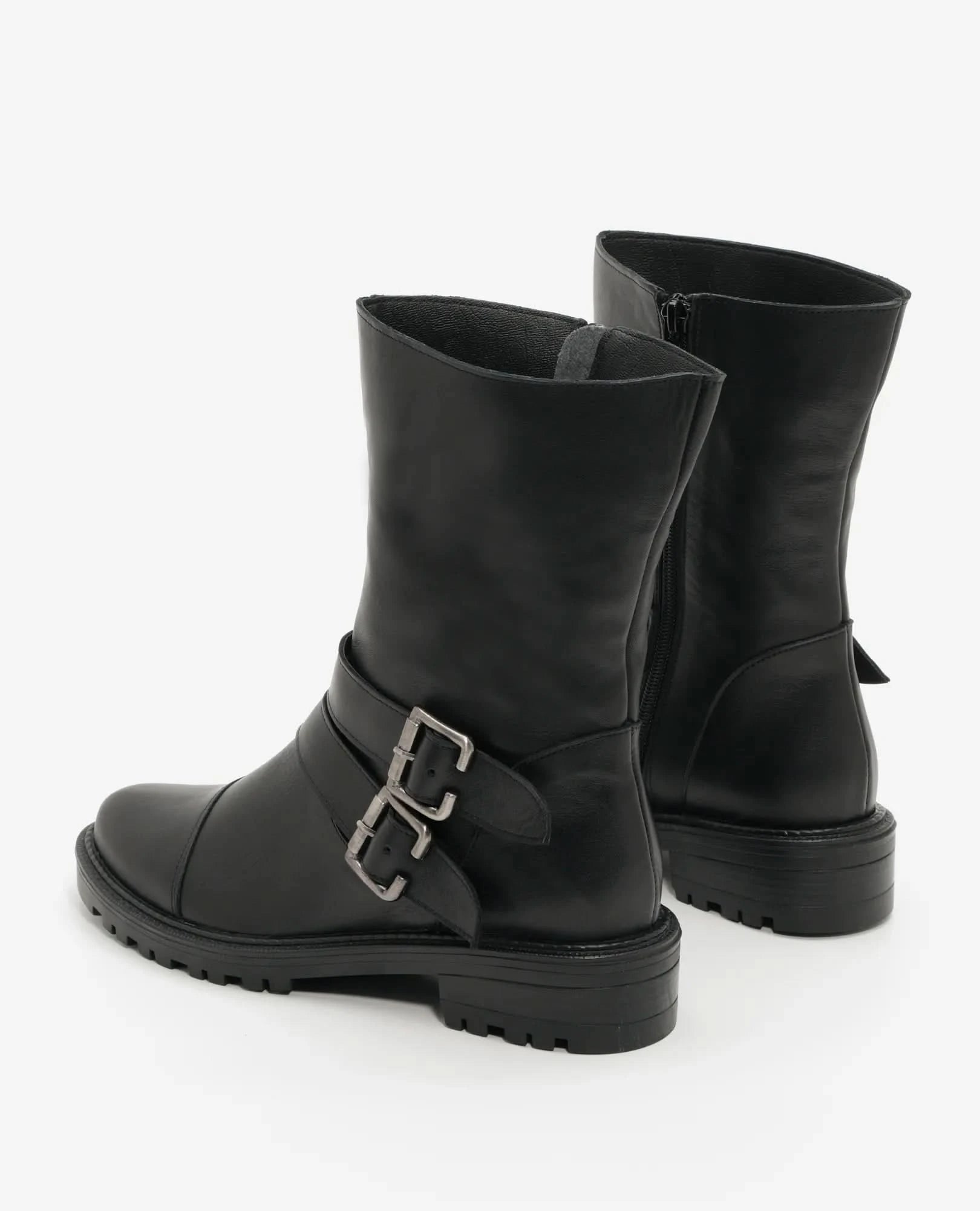 מגפוני עור עם סוליית טרקטור דגם ויויאן | מגפונים לנשים | בי יוניק