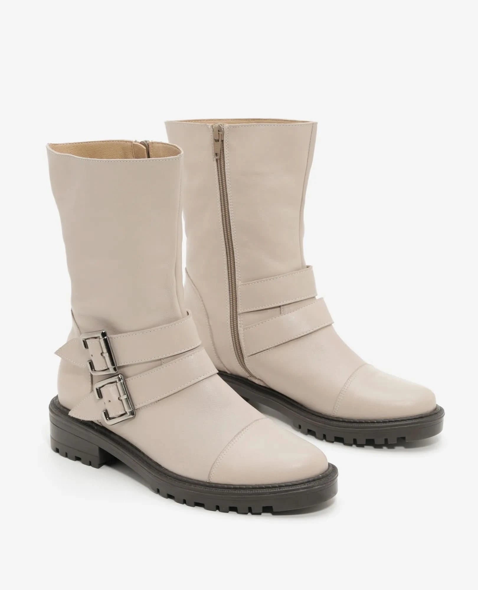 מגפוני עור עם סוליית טרקטור דגם ויויאן | מגפונים לנשים | בי יוניק