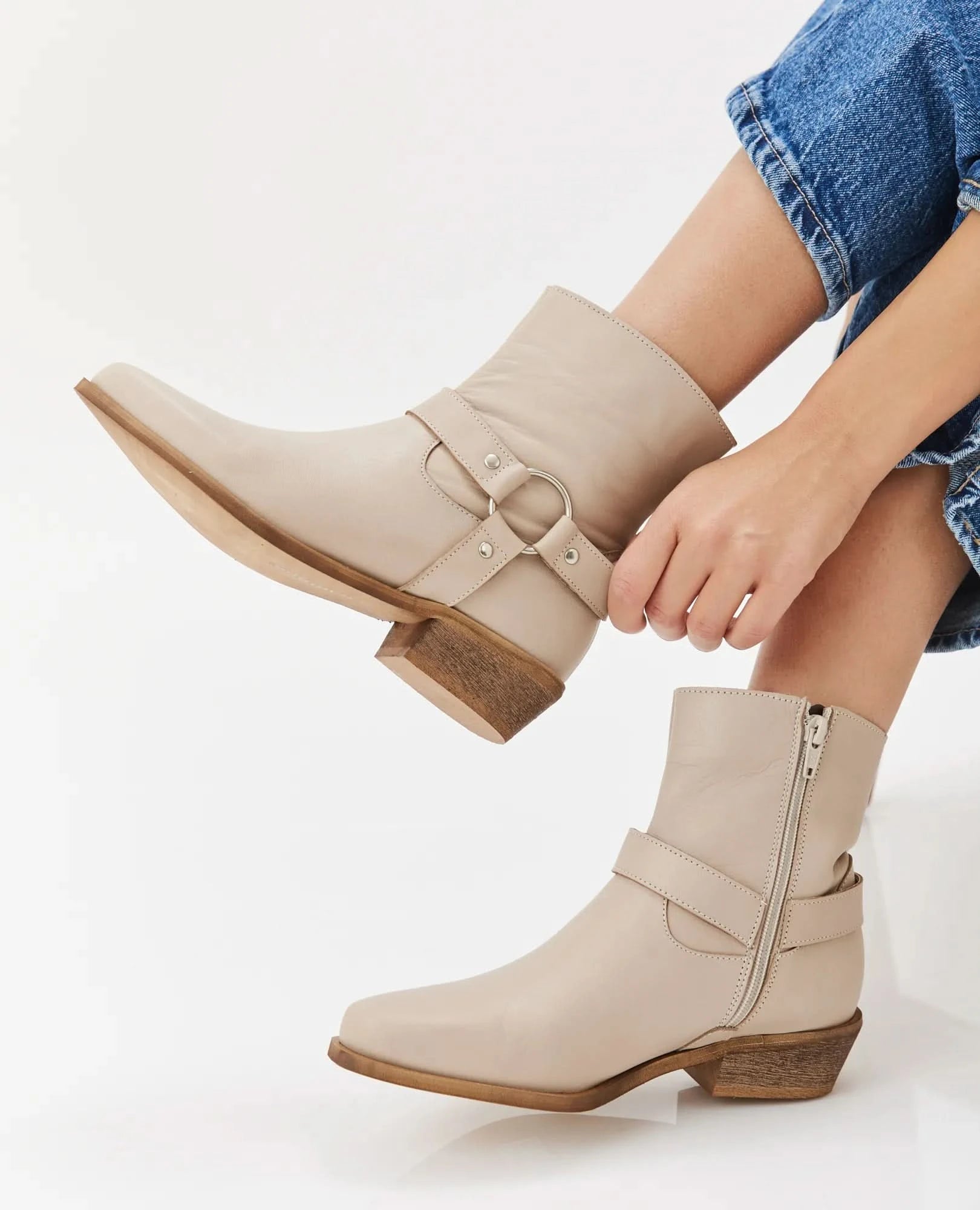 מגפוני עור איכותי בסגנון בוקרים דגם אופל- מגפונים לנשים בי יוניק