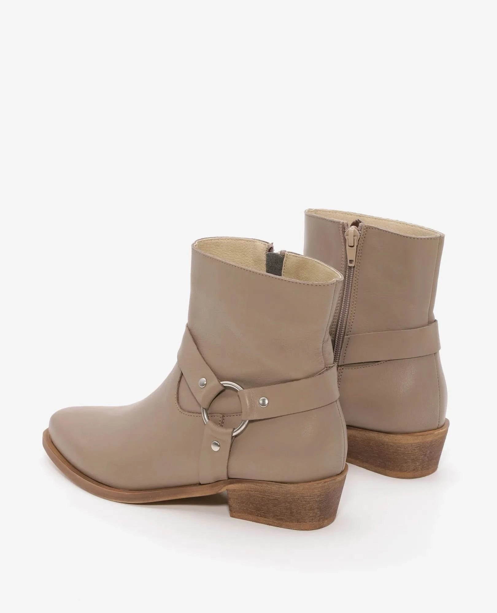 מגפוני עור איכותי בסגנון בוקרים דגם אופל- מגפונים לנשים בי יוניק