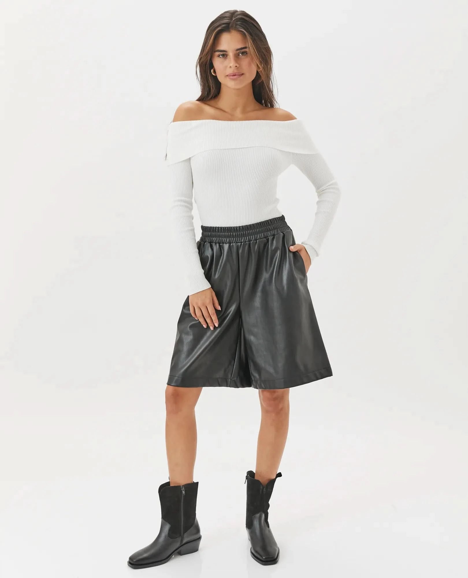 מגפוני בוקרים מעור בשילוב זמש- דגם תבור- בחנויות ובאתר בי יוניק