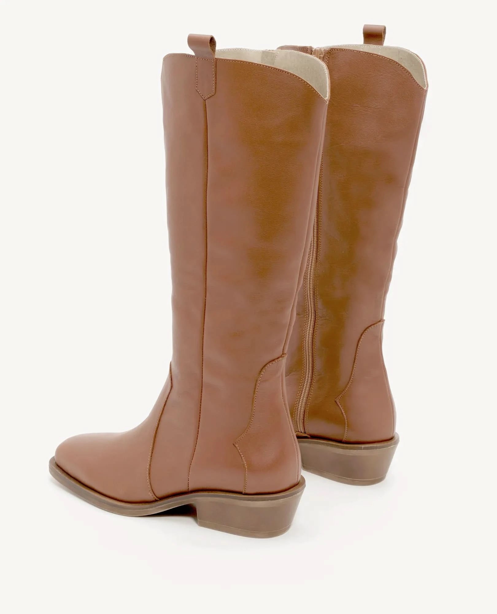 מגפי עור בעיצוב בוקרים קלאסי דגם יסמין | מגפיים לנשים בי יוניק