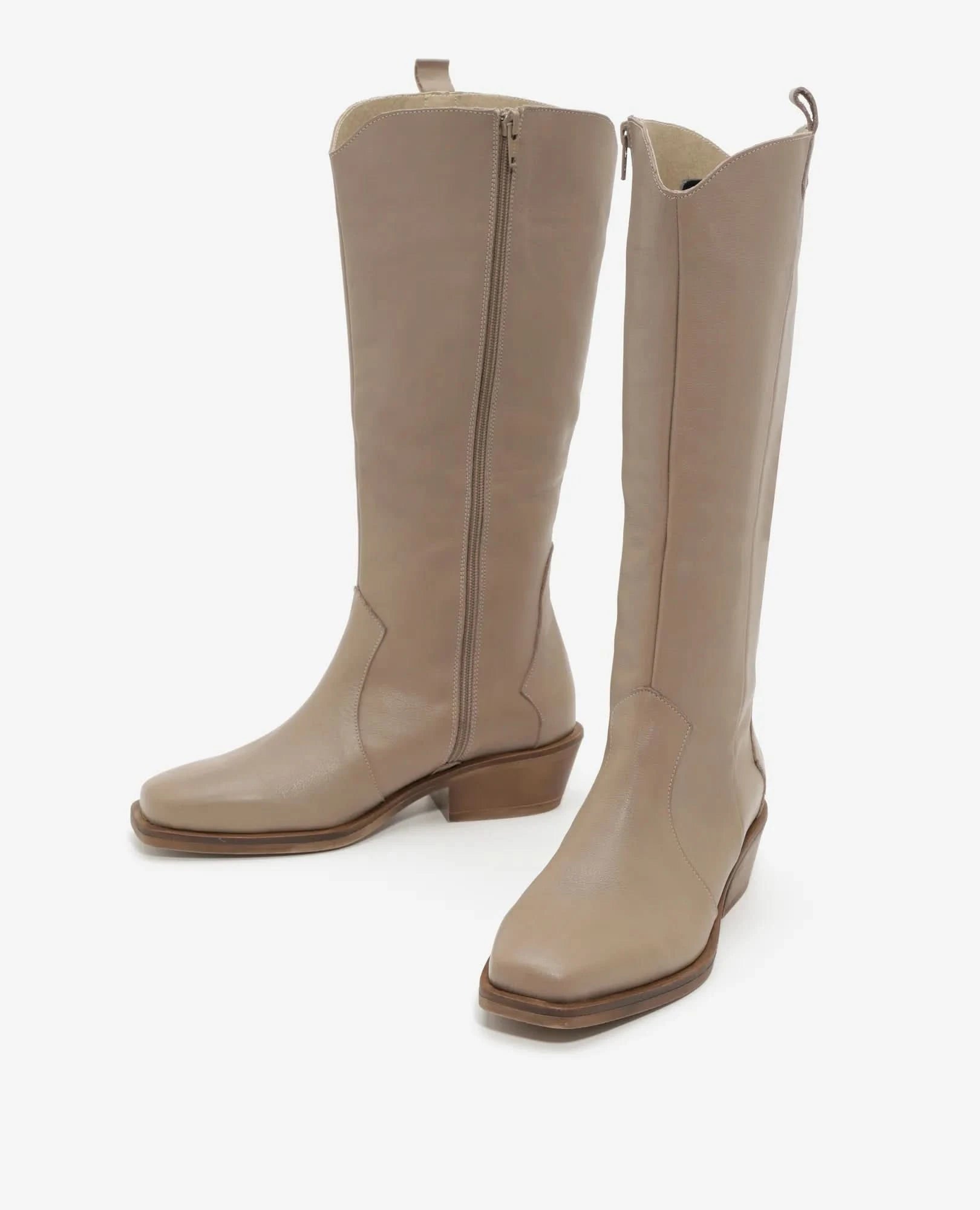 מגפי עור בעיצוב בוקרים קלאסי דגם יסמין | מגפיים לנשים בי יוניק