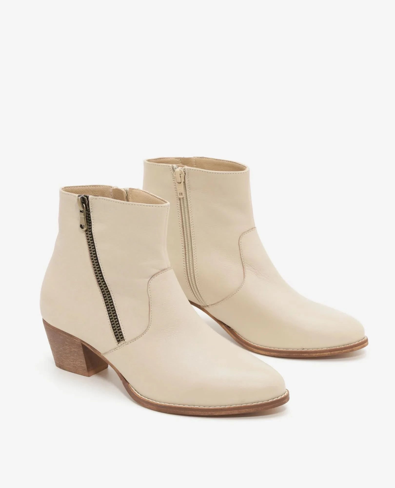 מגפוני עקב לנשים דגם זיו | מגפונים לנשים מעור- בי יוניק