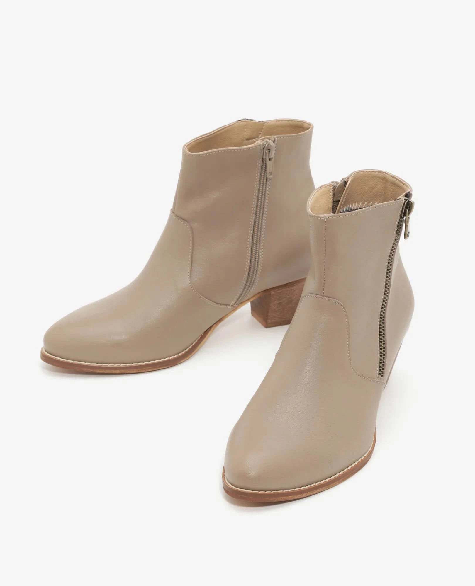 מגפוני עקב לנשים דגם זיו | מגפונים לנשים מעור- בי יוניק