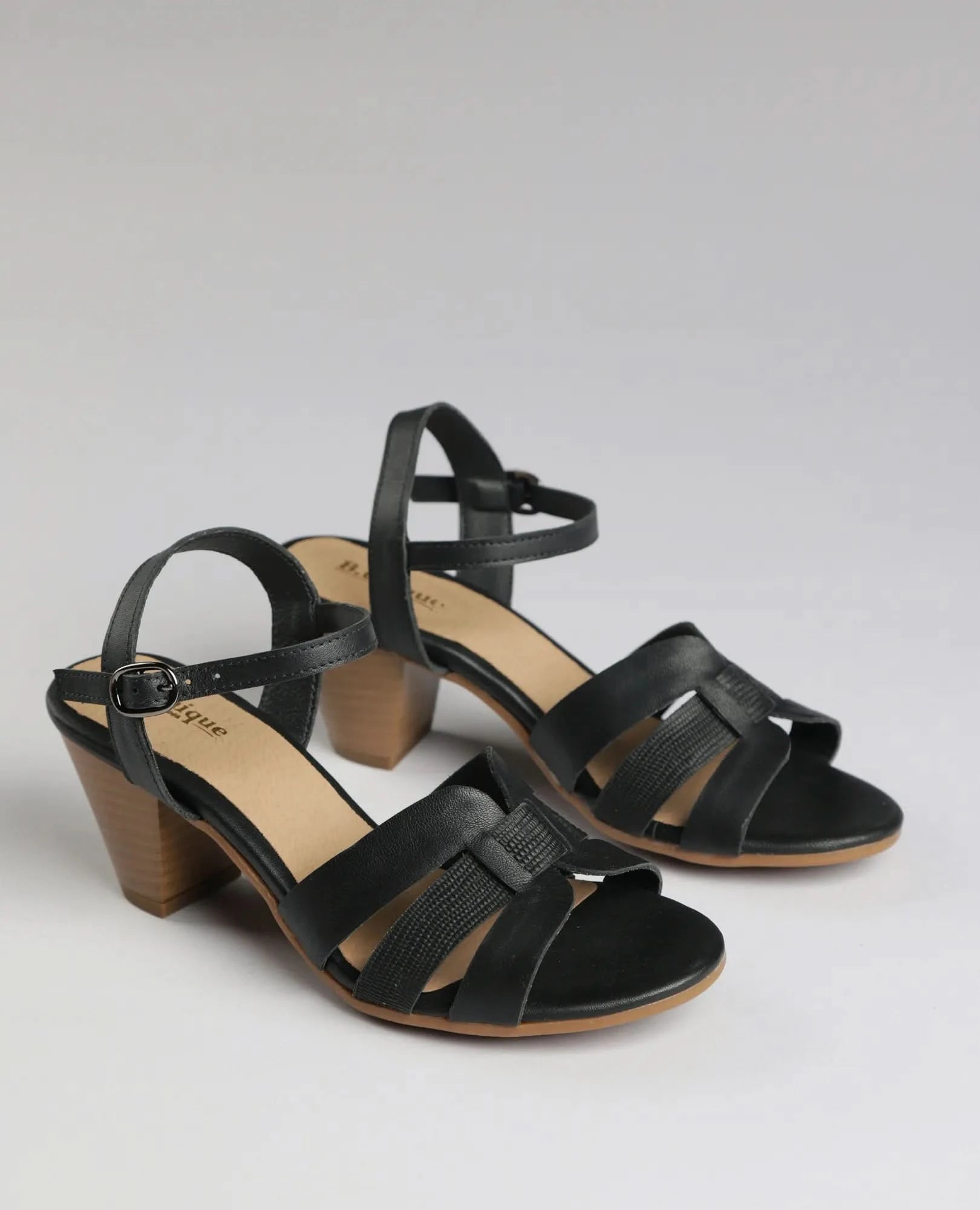 סנדלי עקב - סיגורני - B Unique