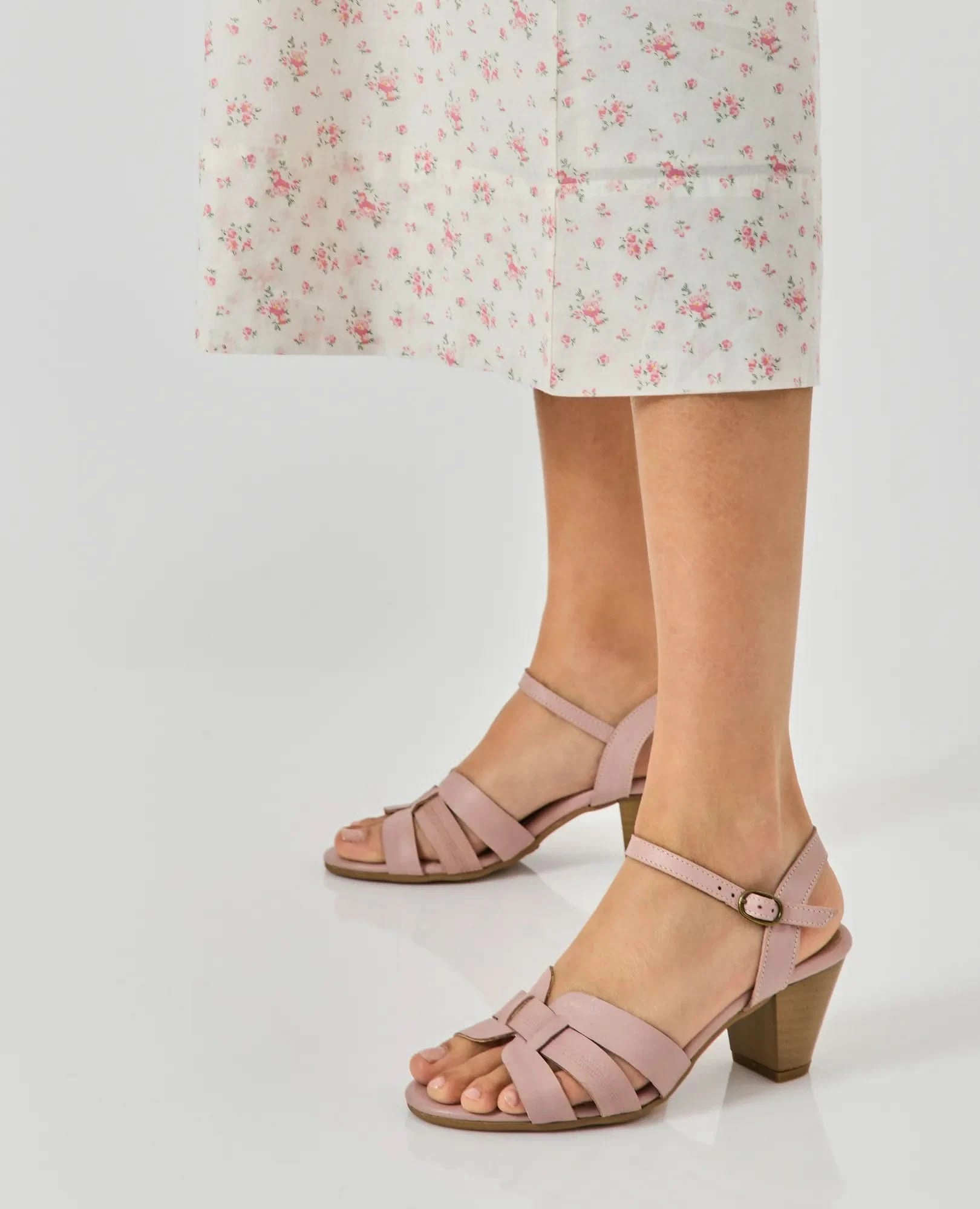 סנדלי עקב - סיגורני - B Unique - סנדלי עקב