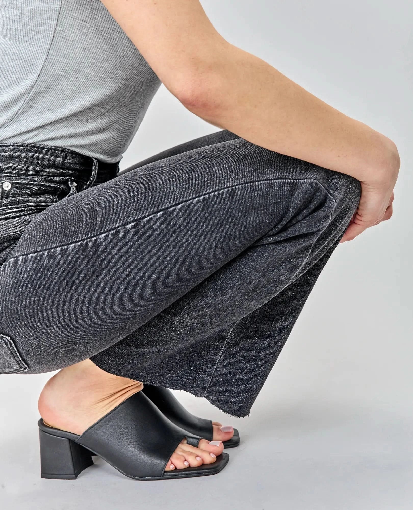 כפכפי עקב - סמנתה - B Unique