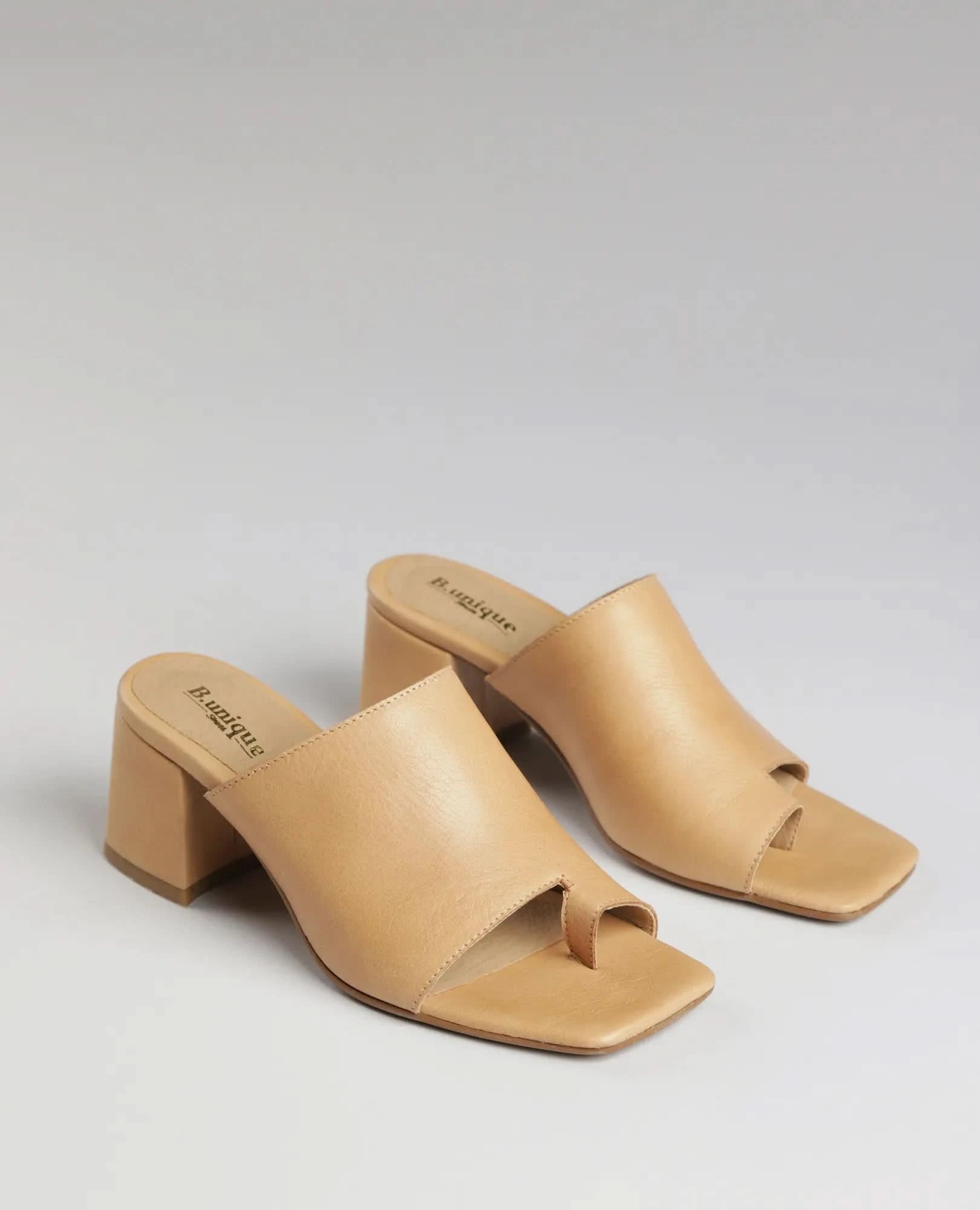 כפכפי עקב - סמנתה - B Unique