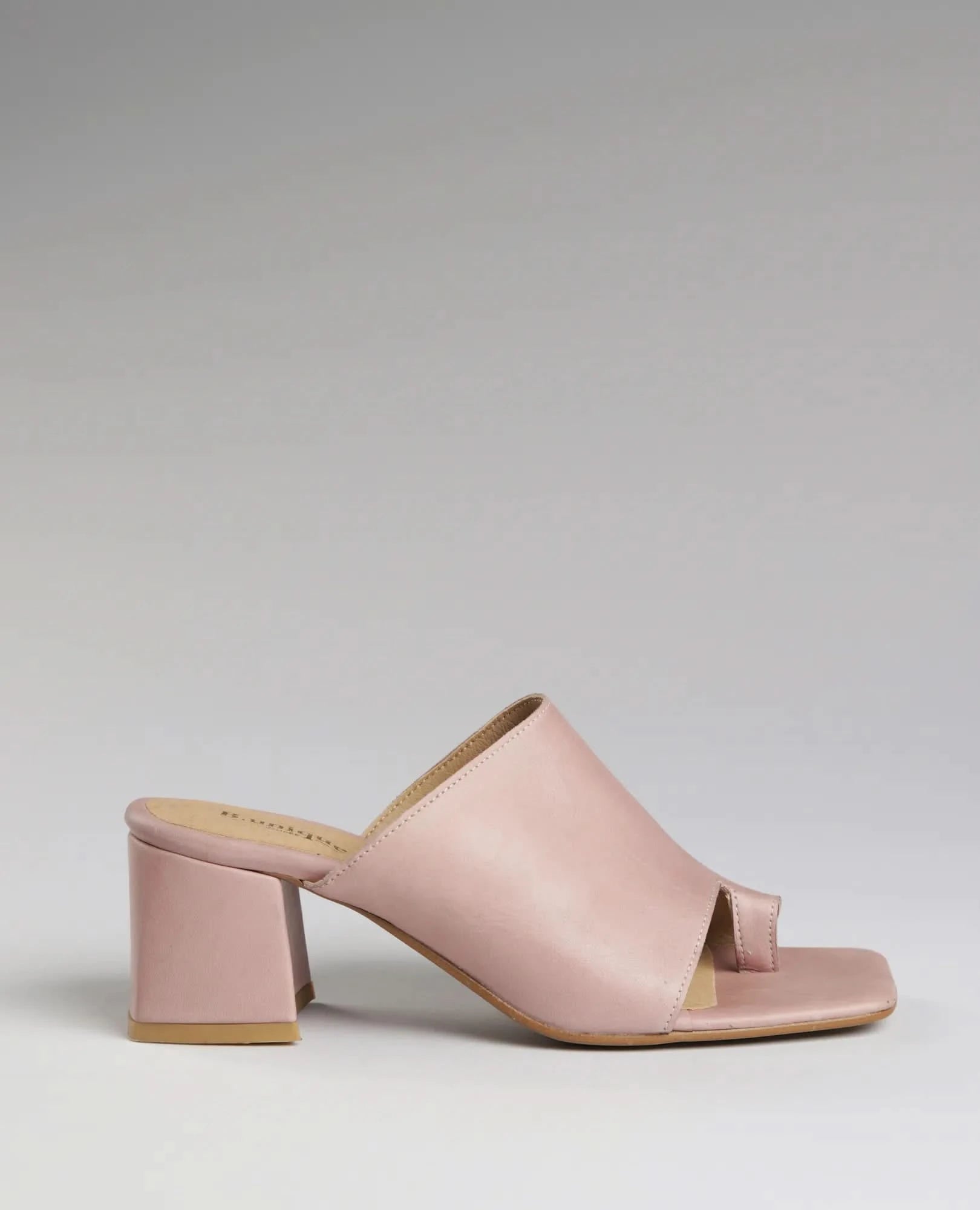 כפכפי עקב - סמנתה - B Unique