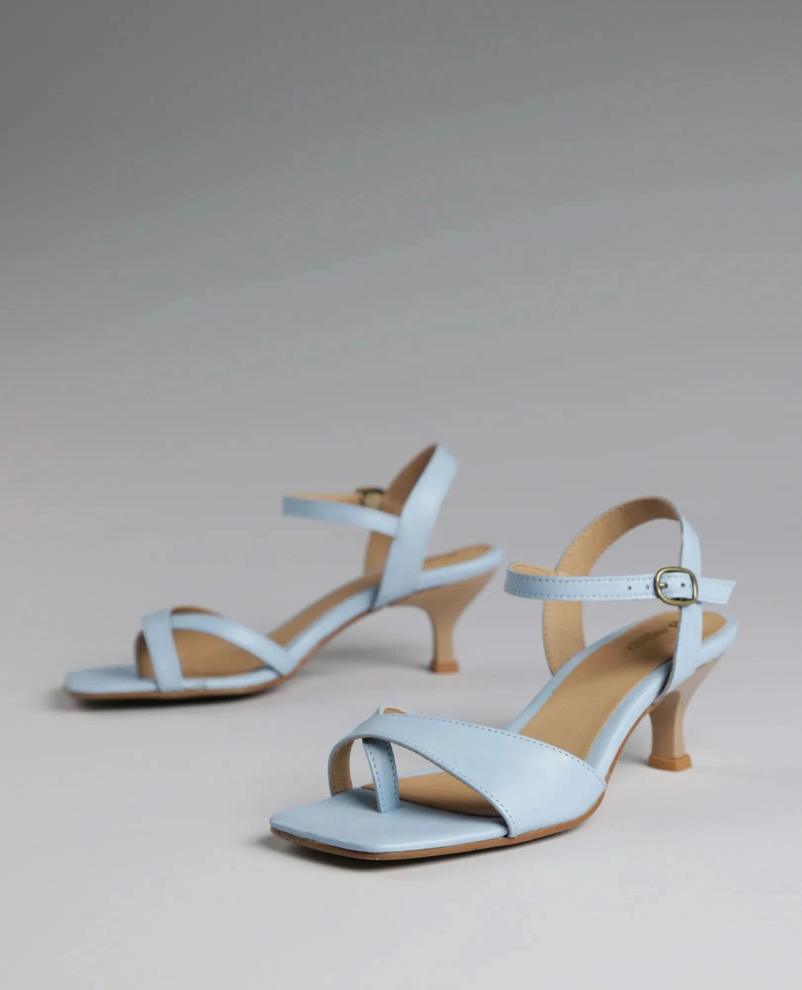 סנדלי עקב - קייט - B Unique - סנדלי עקב