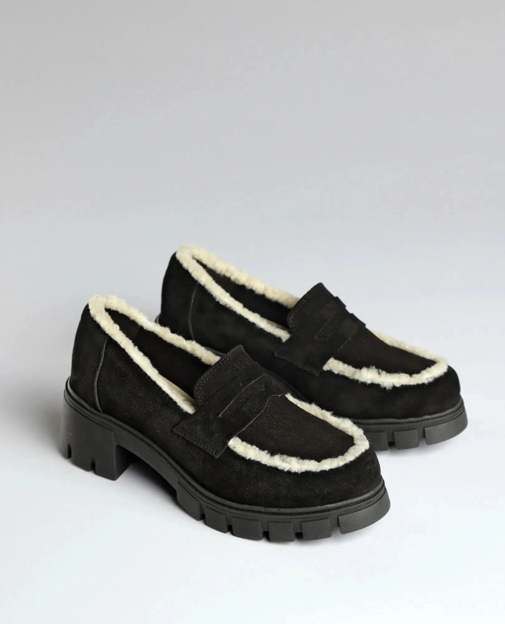 אוקספורד זמש ופרווה - דניאל - B Unique