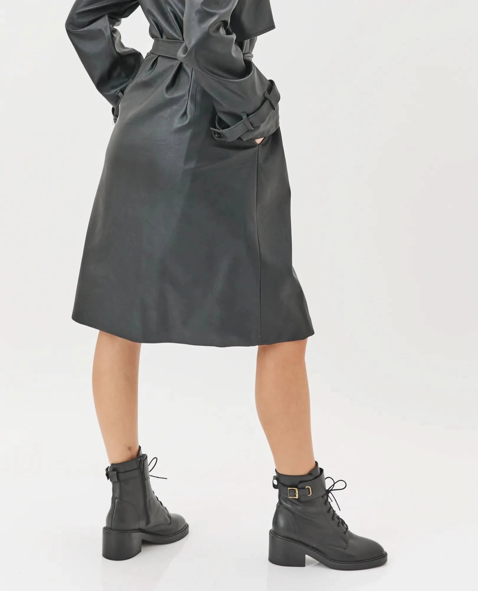 מגפונים עם שרוכים מעור איכותי דגם אריאל | מגפונים לנשים- בי יוניק