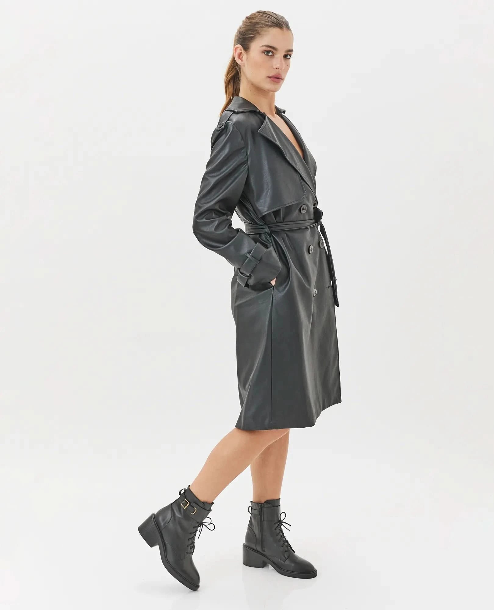 מגפונים עם שרוכים מעור איכותי דגם אריאל | מגפונים לנשים- בי יוניק