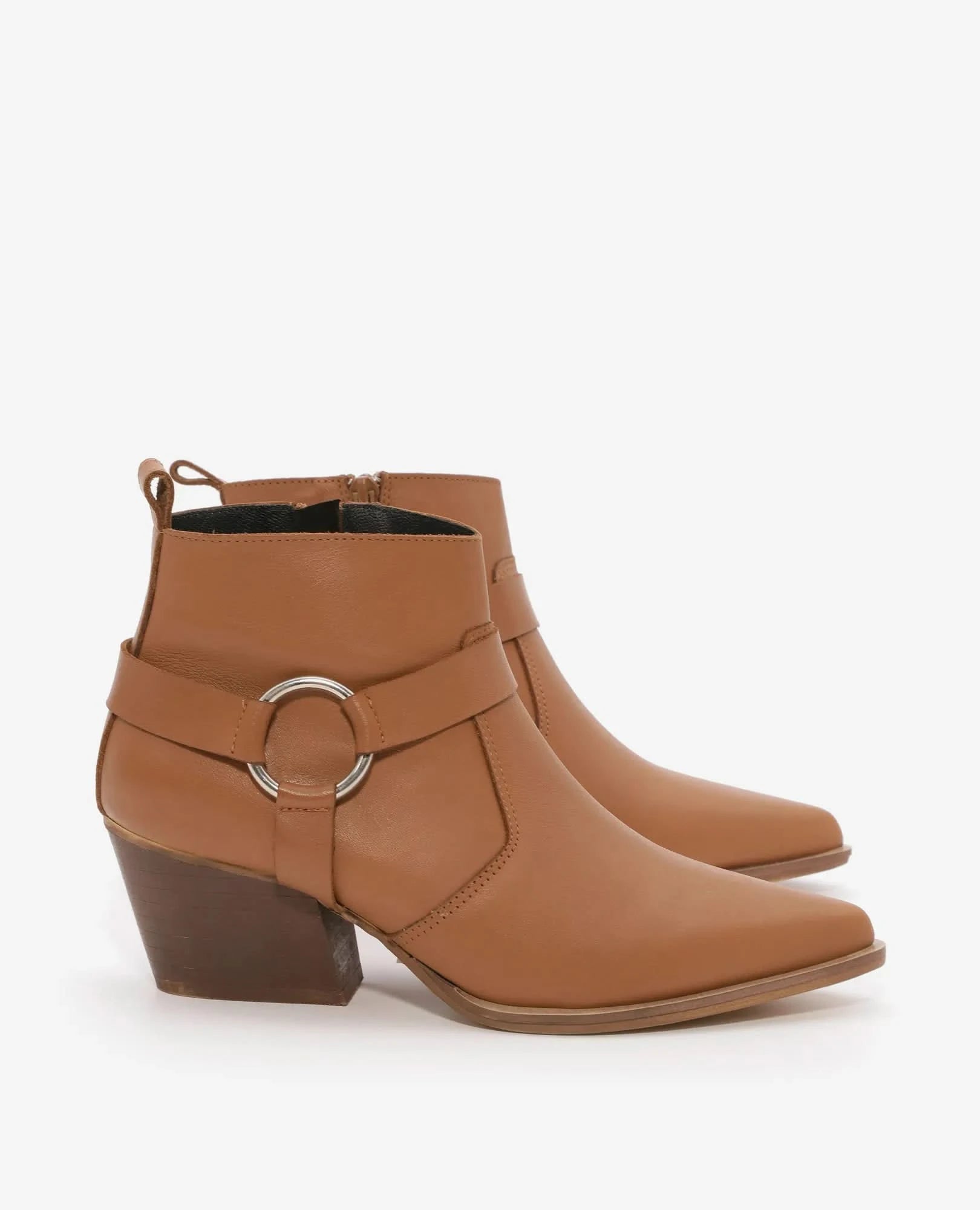 מגפוני עור בסגנון בוקרים דגם סופיה | מגפונים לנשים בי יוניק