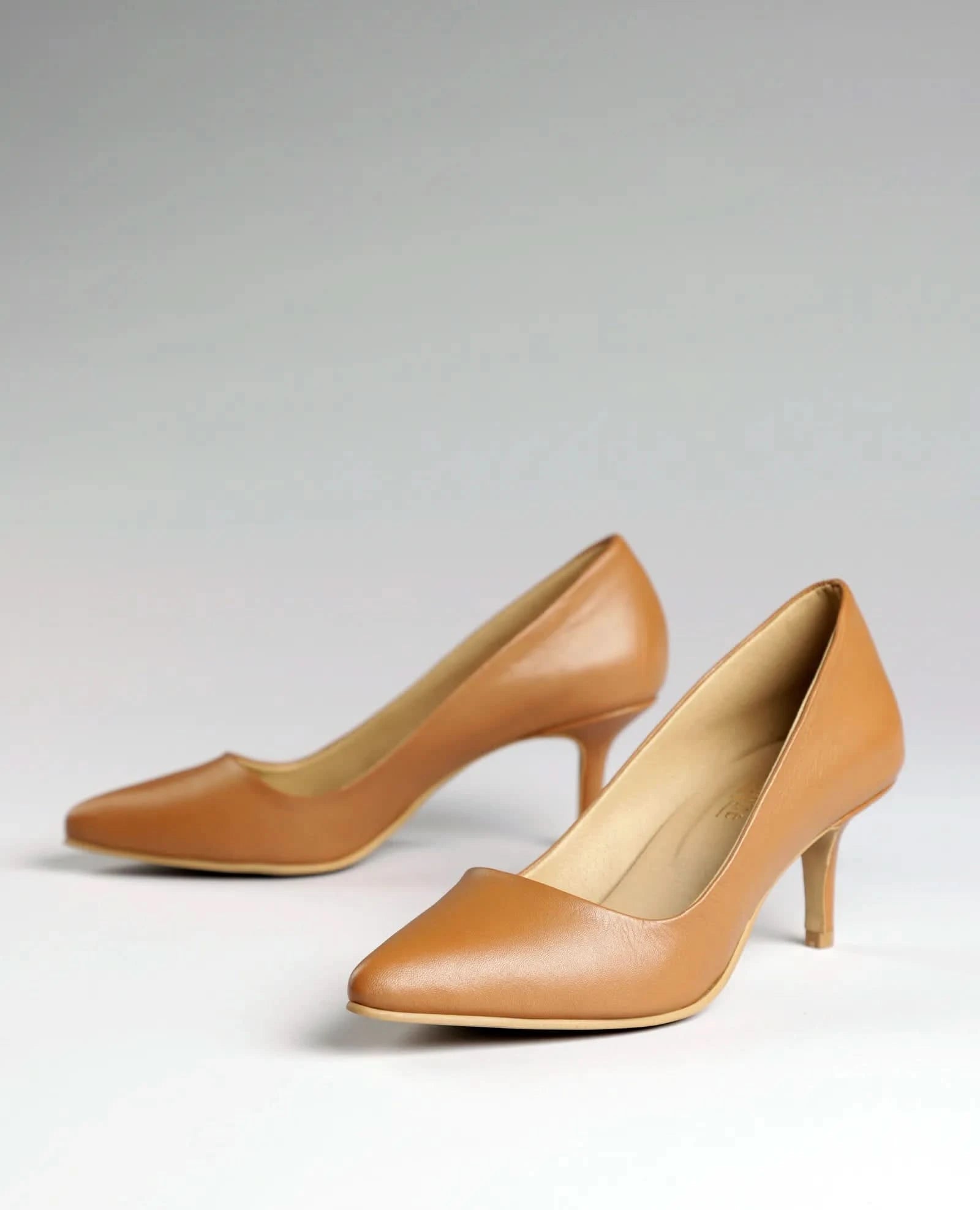 נעלי עקב קלאסיות - נטלי - B Unique