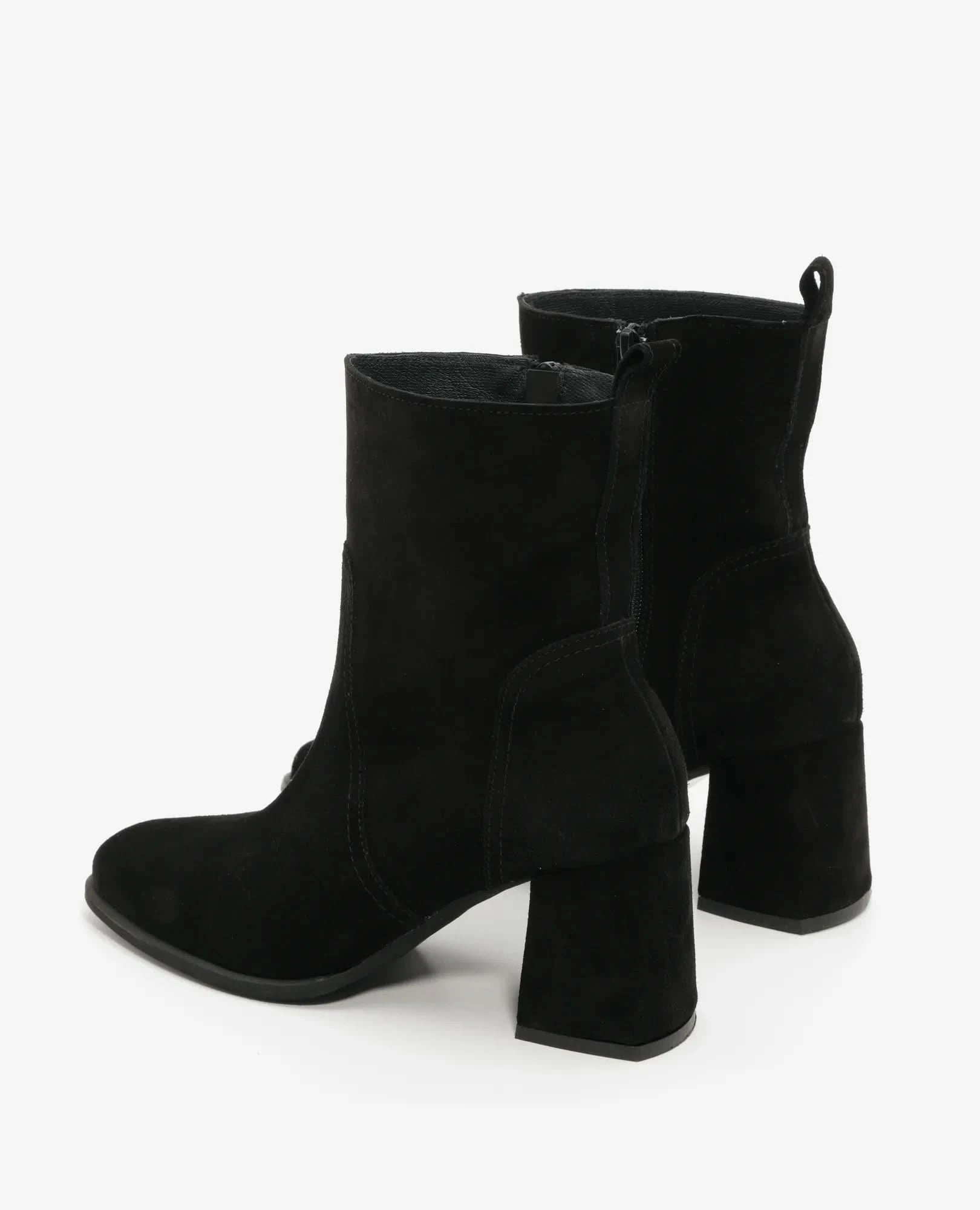 מגפוני עקב מעור זמש איכותי דגם בריטני | מגפונים לנשים- בי יוניק