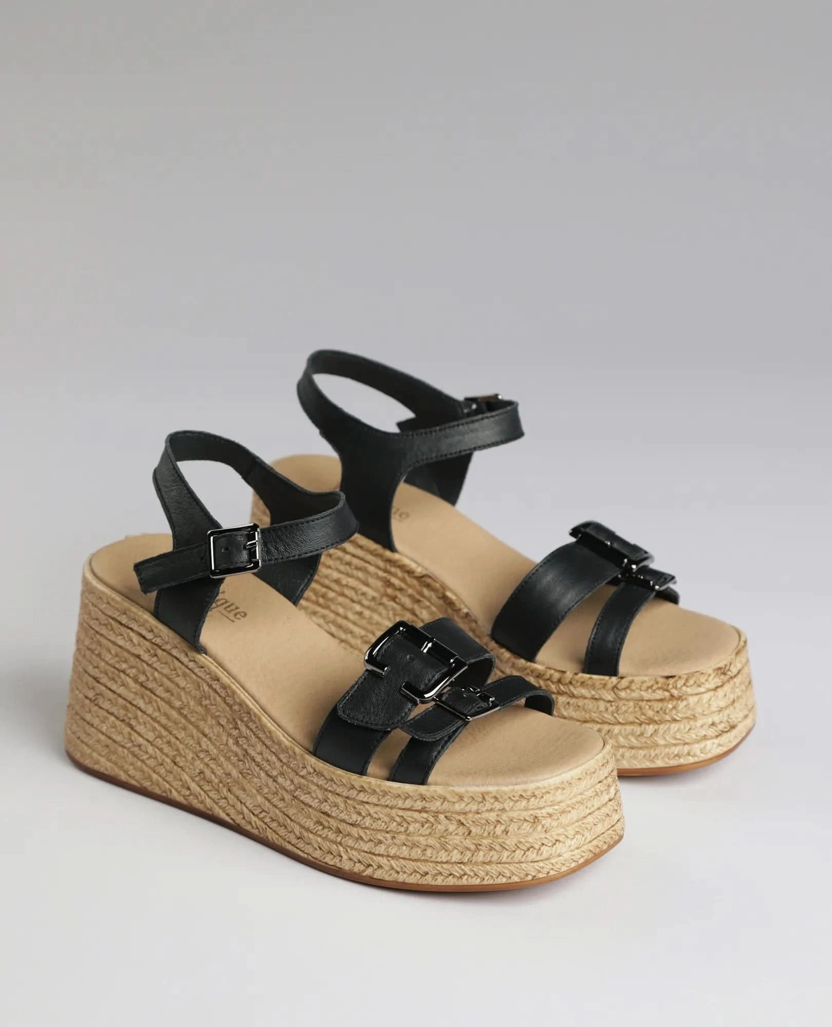 סנדלי פלטפורמה - גווינת' - B Unique