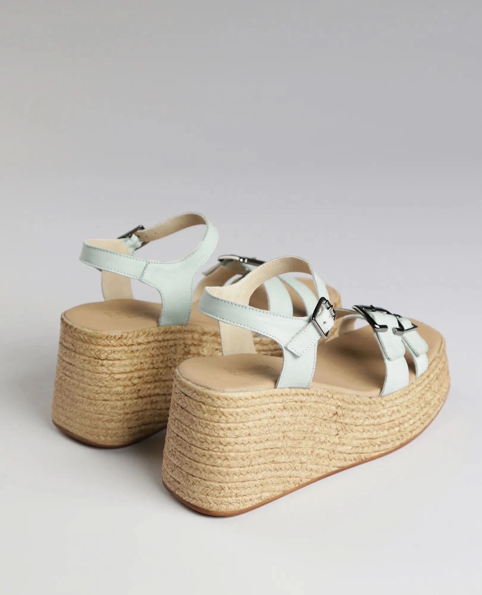 סנדלי פלטפורמה - גווינת' - B Unique