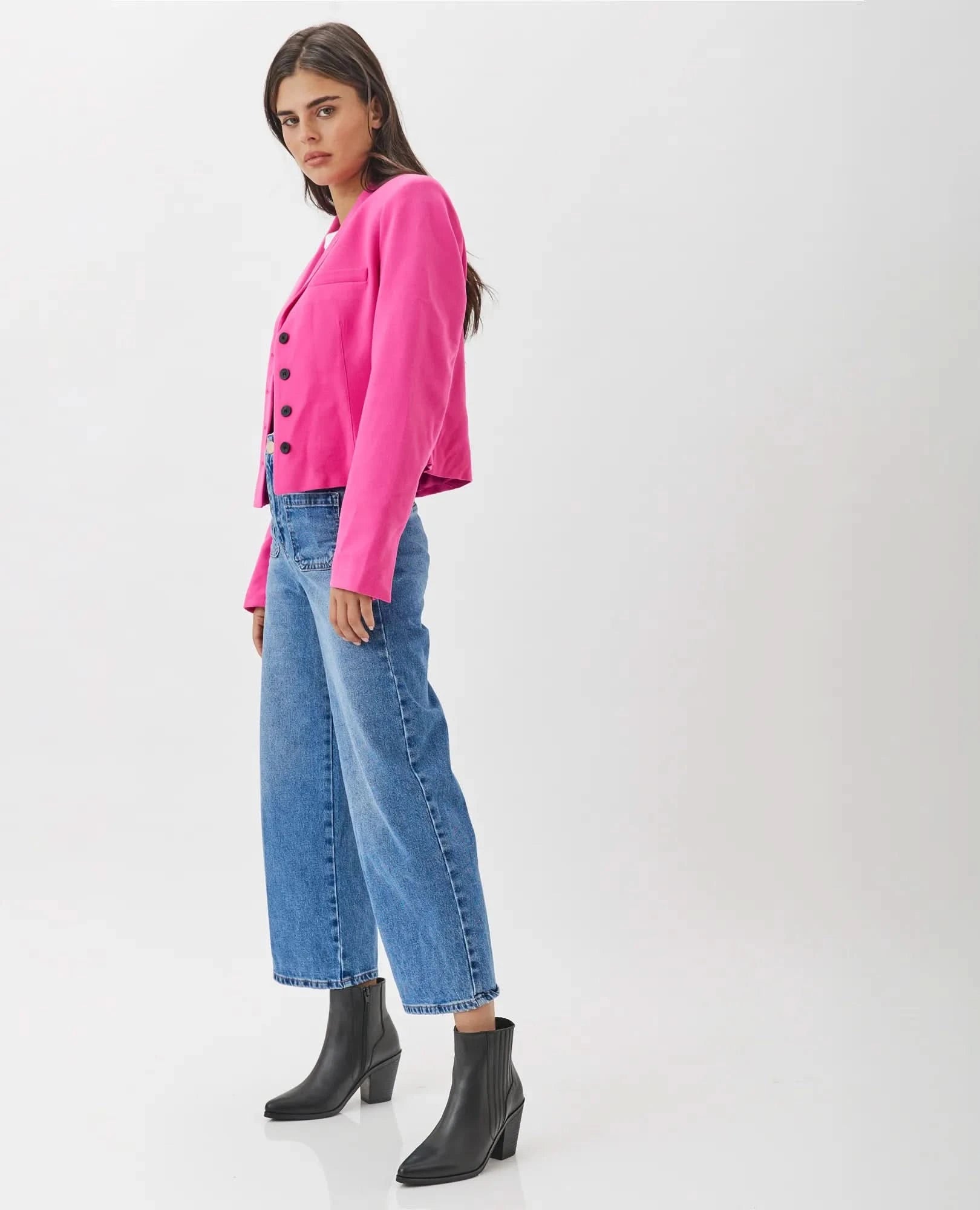 מגפוני עקב מעור איכותי דגם אפריל | מגפונים לנשים | בי יוניק