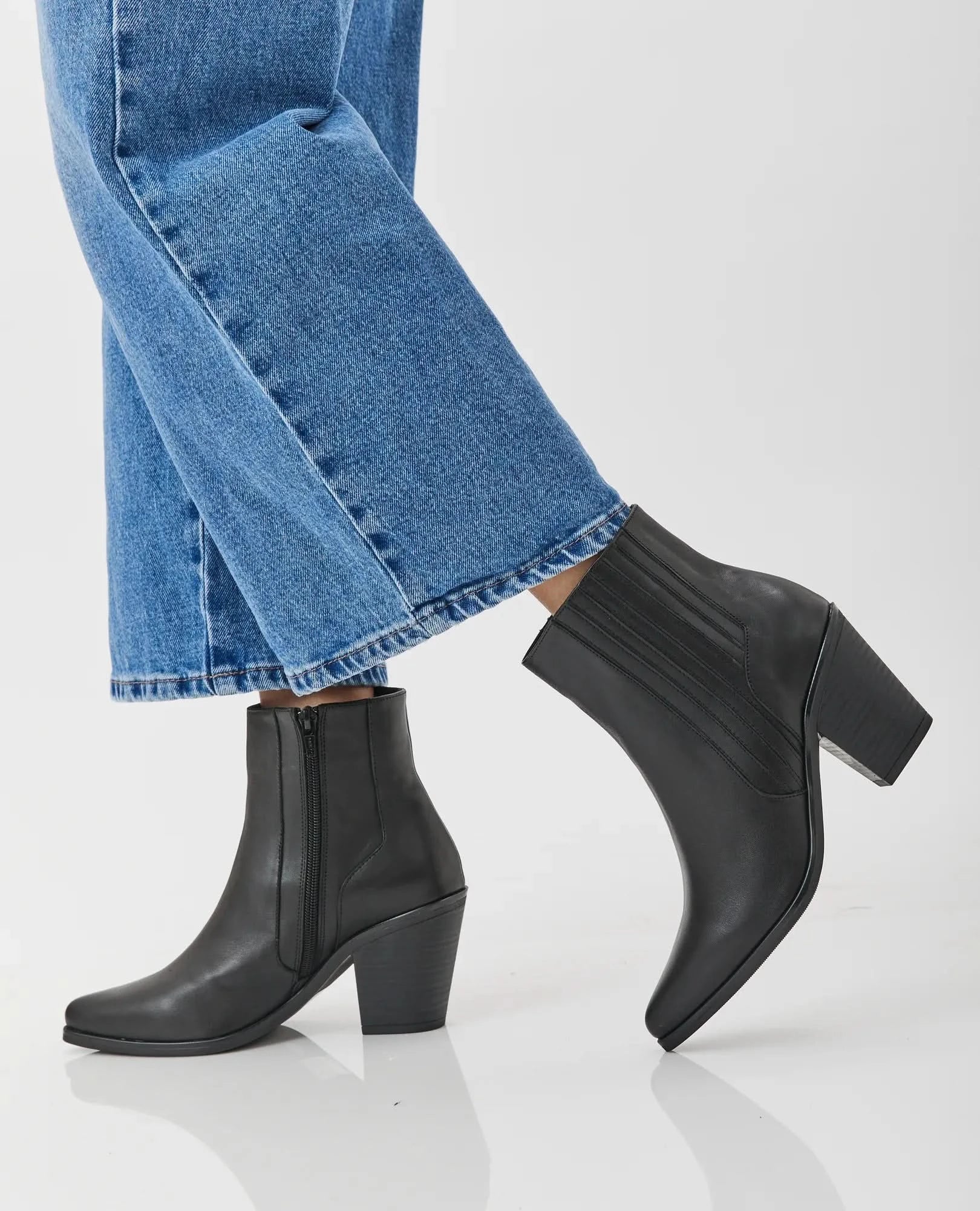 מגפוני עקב מעור איכותי דגם אפריל | מגפונים לנשים | בי יוניק