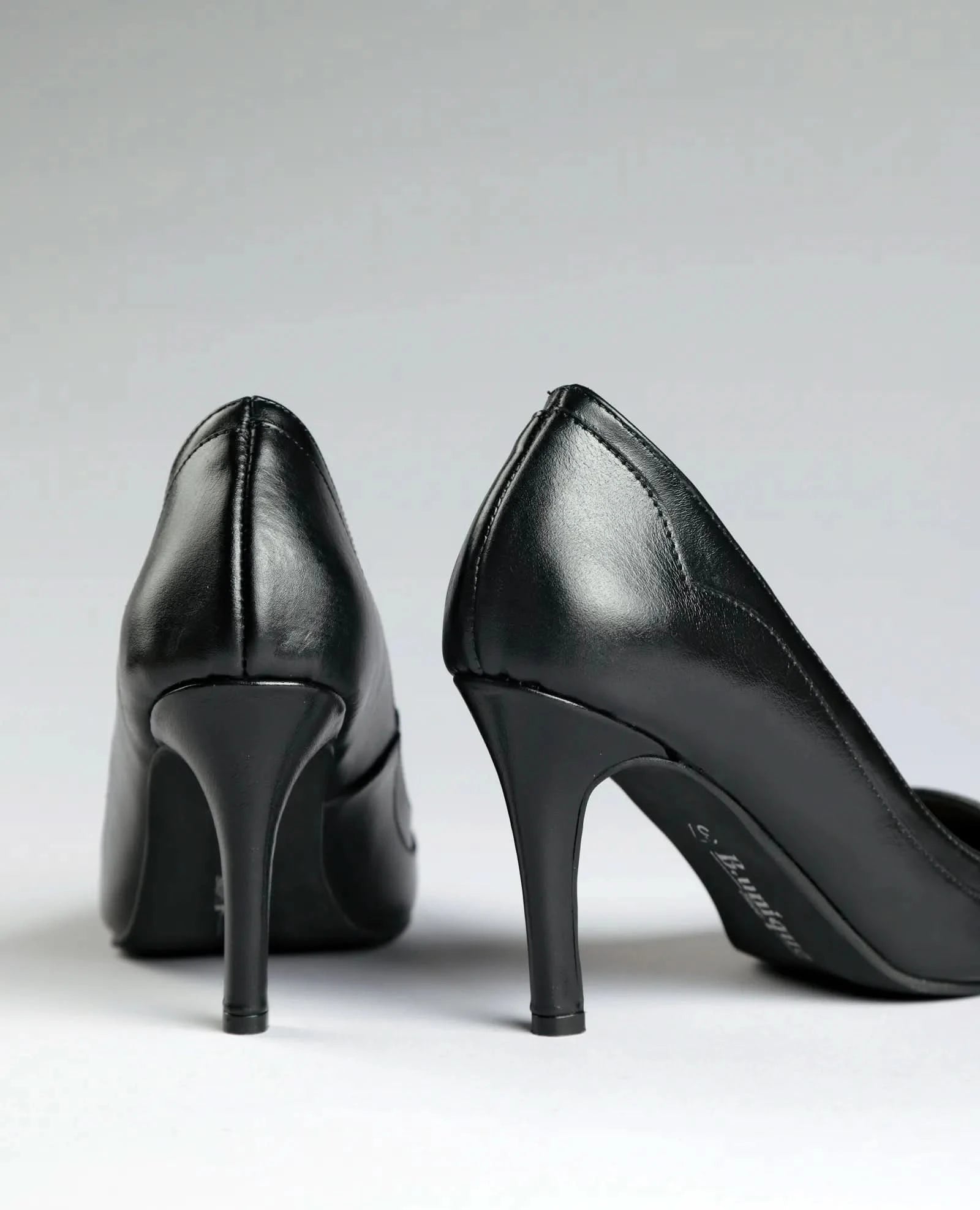 נעלי עקב שפיץ - נינה - B Unique