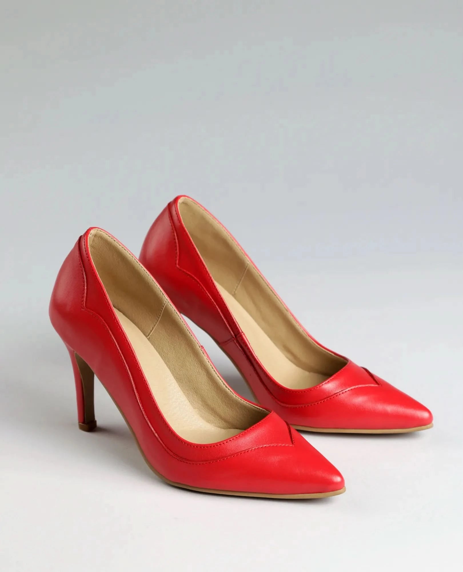 נעלי עקב שפיץ - נינה - B Unique