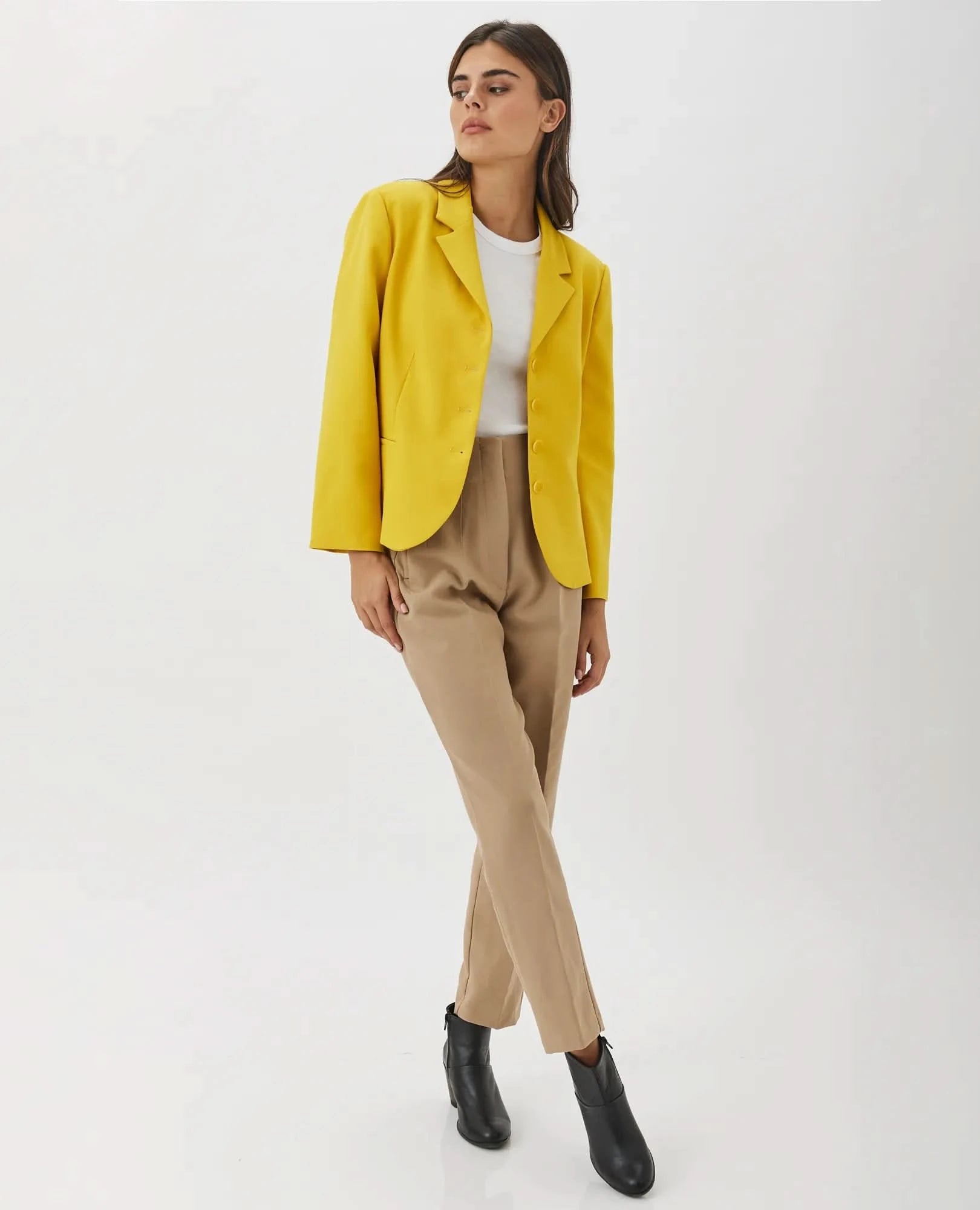 מגפוני עקב קלאסיים מעור איכותי דגם דנה | מגפונים לנשים בי יוניק