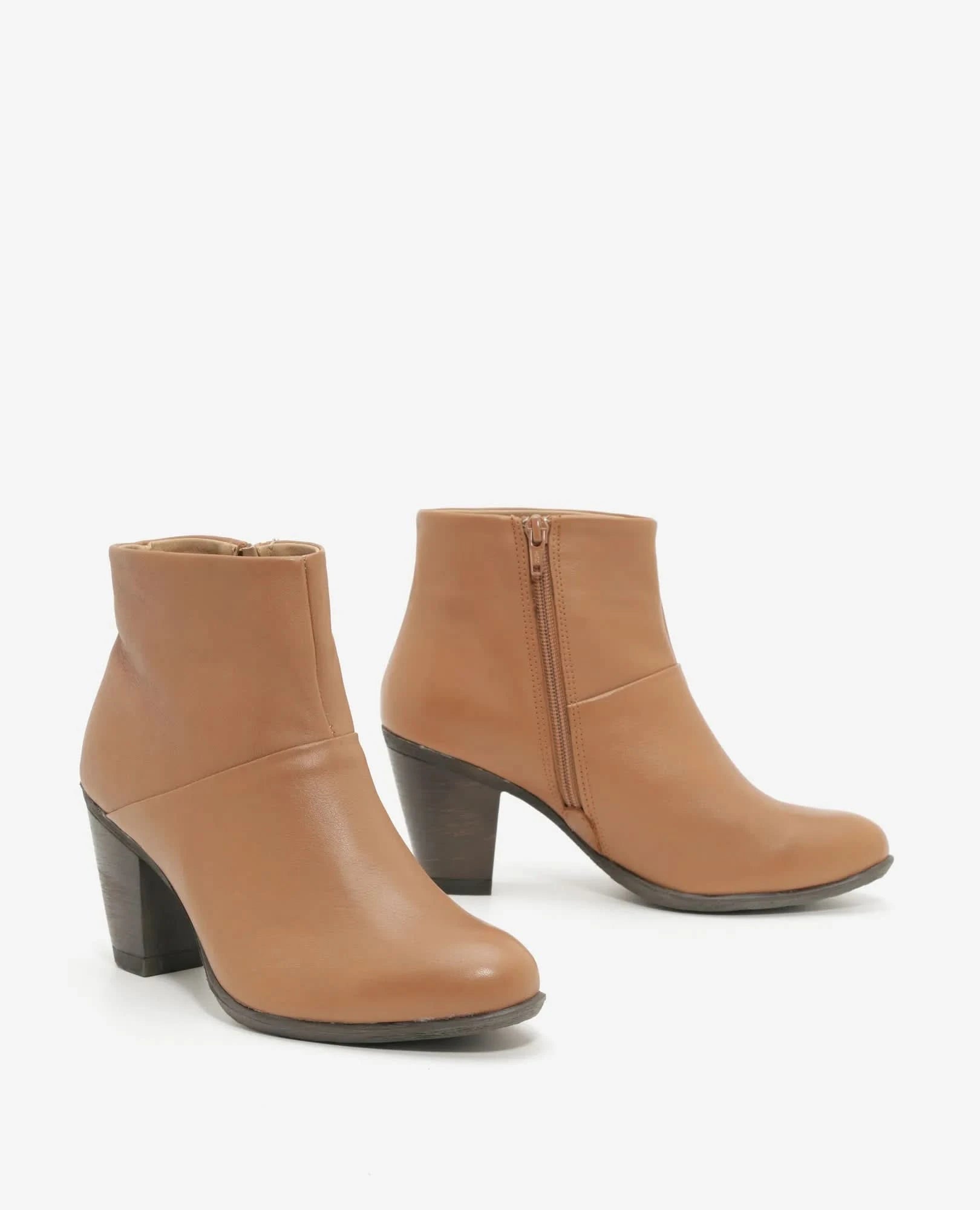 מגפוני עקב קלאסיים מעור איכותי דגם דנה | מגפונים לנשים בי יוניק