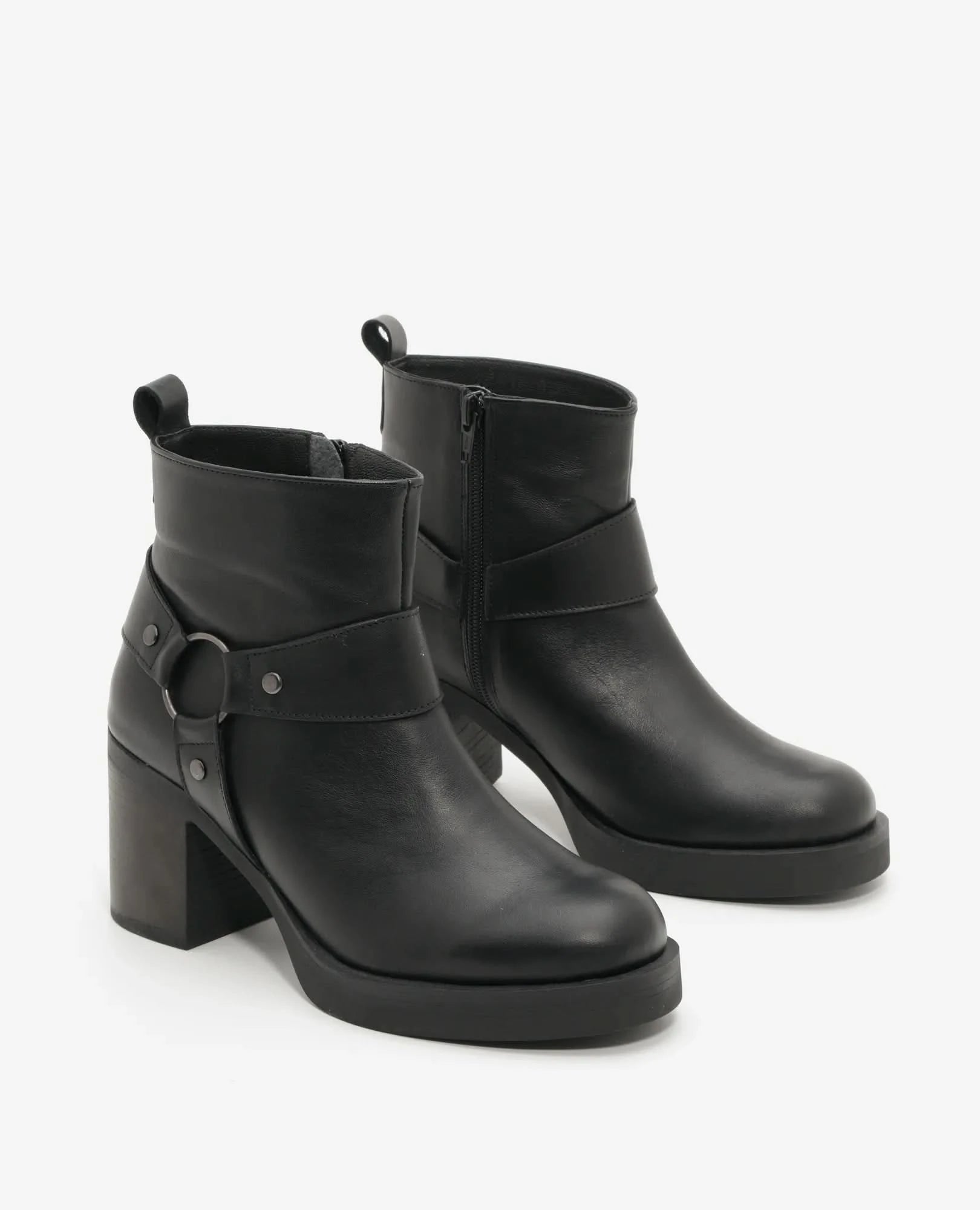 מגפוני עקב מעור דגם רז | מגפונים לנשים בחנויות ובאתר בי יוניק