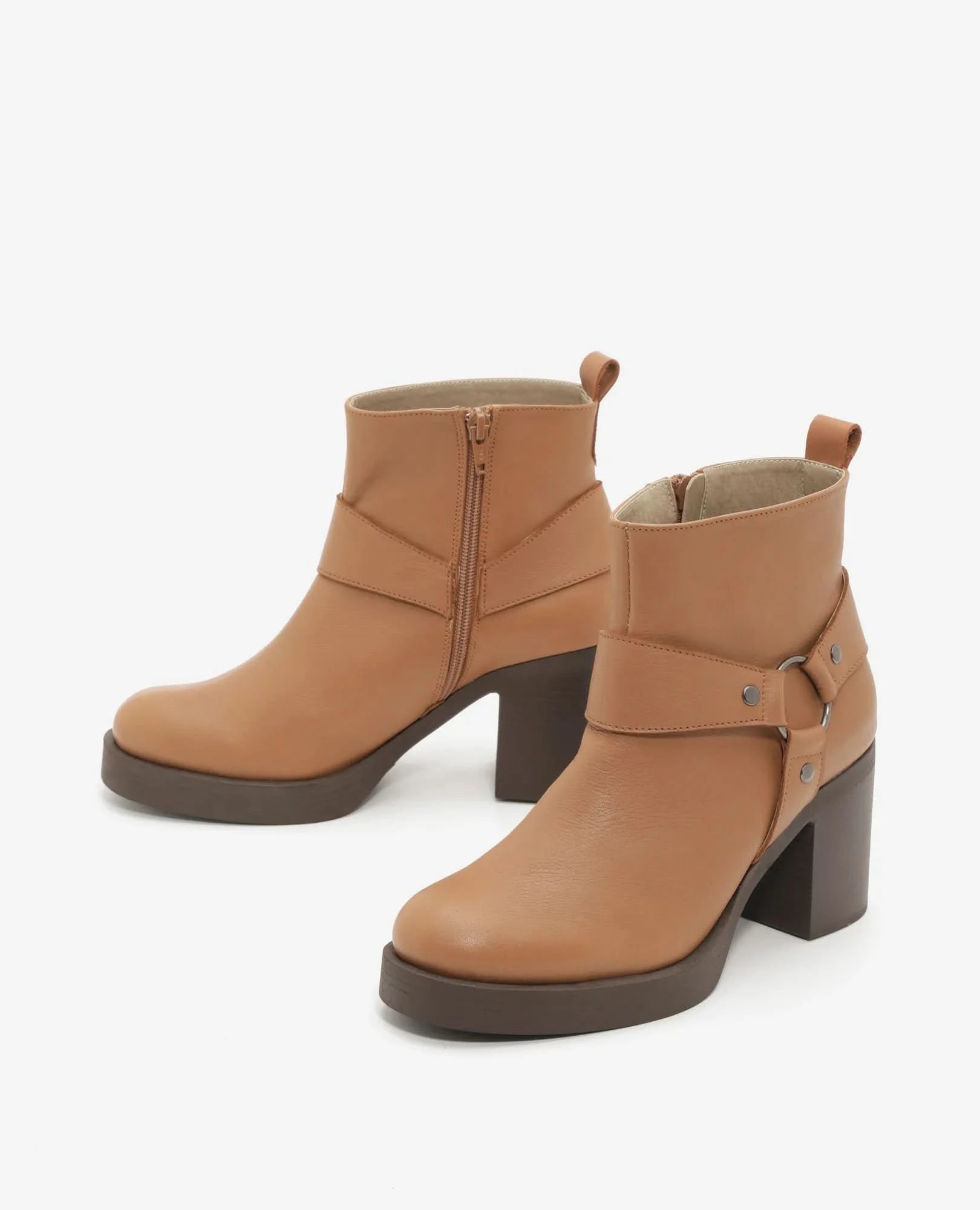 מגפוני עקב מעור דגם רז | מגפונים לנשים בחנויות ובאתר בי יוניק