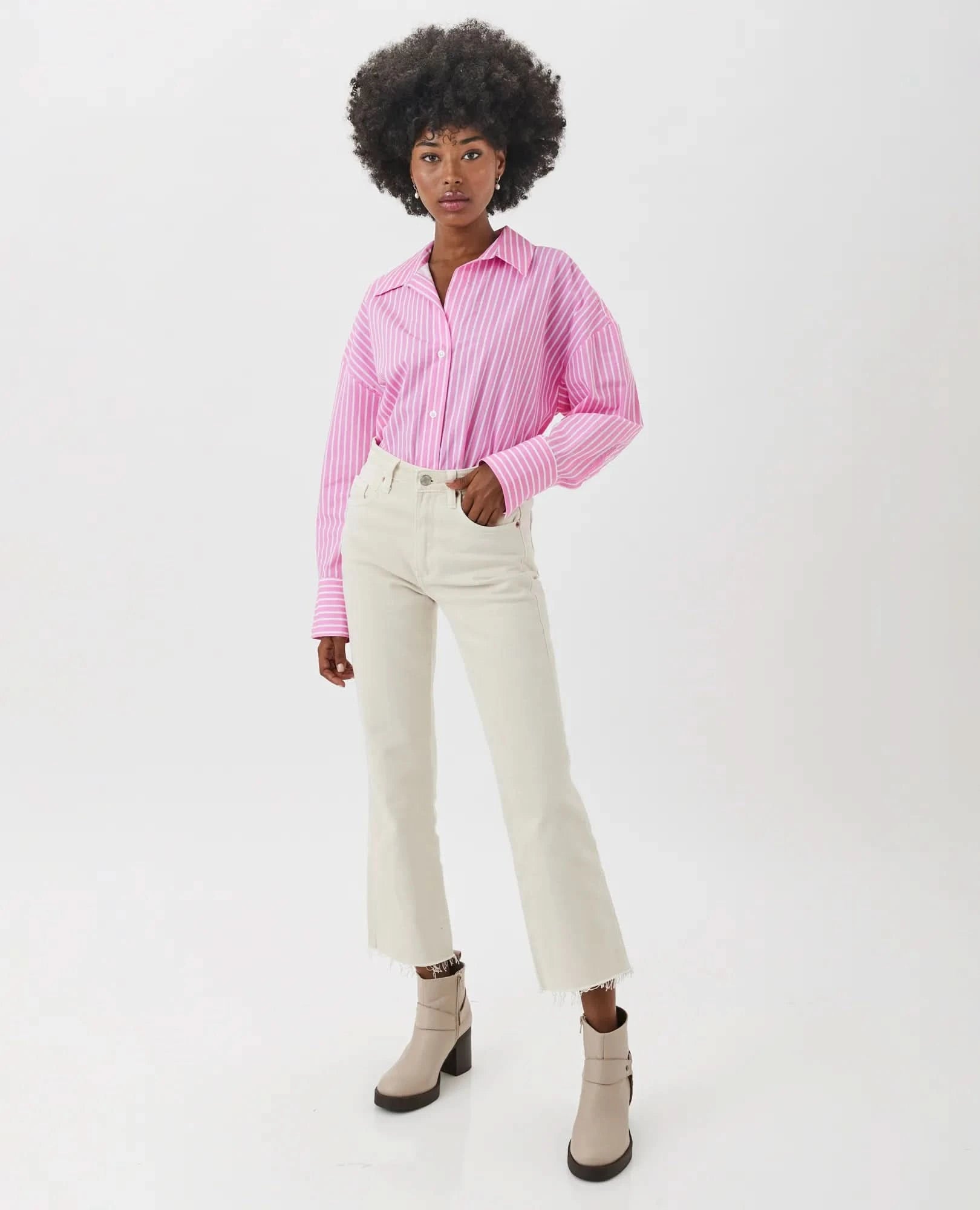 מגפוני עקב מעור דגם רז | מגפונים לנשים בחנויות ובאתר בי יוניק