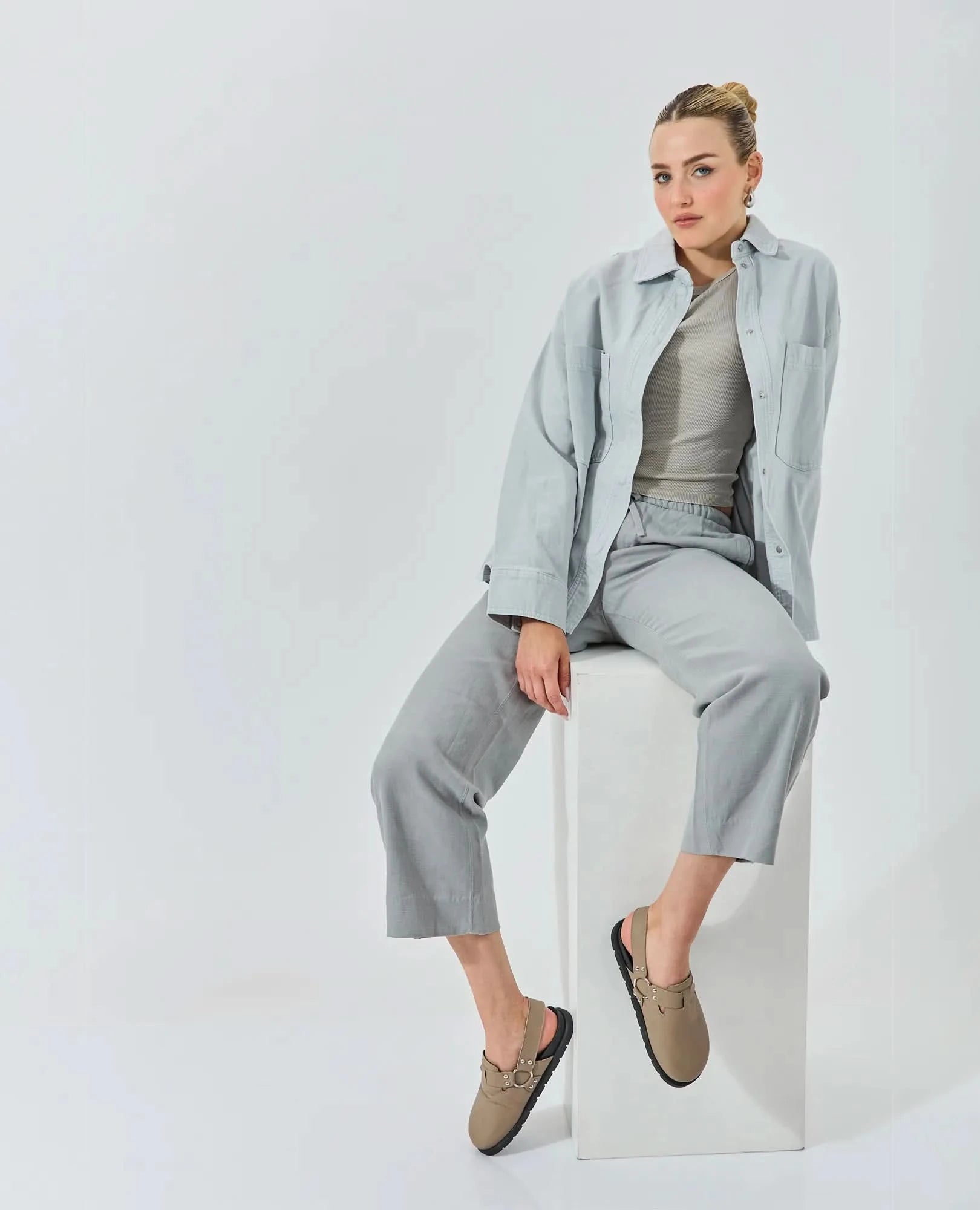 כפכפים סגורים - ג'יה - B Unique - כפכפים