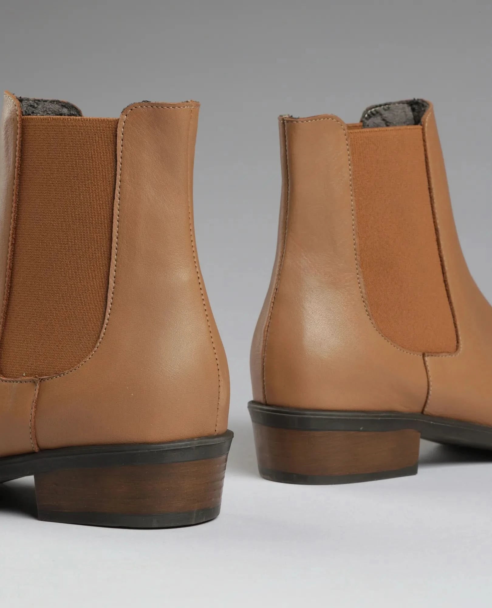 מגפוני צ'לסי - ספיר - B Unique - מגפונים