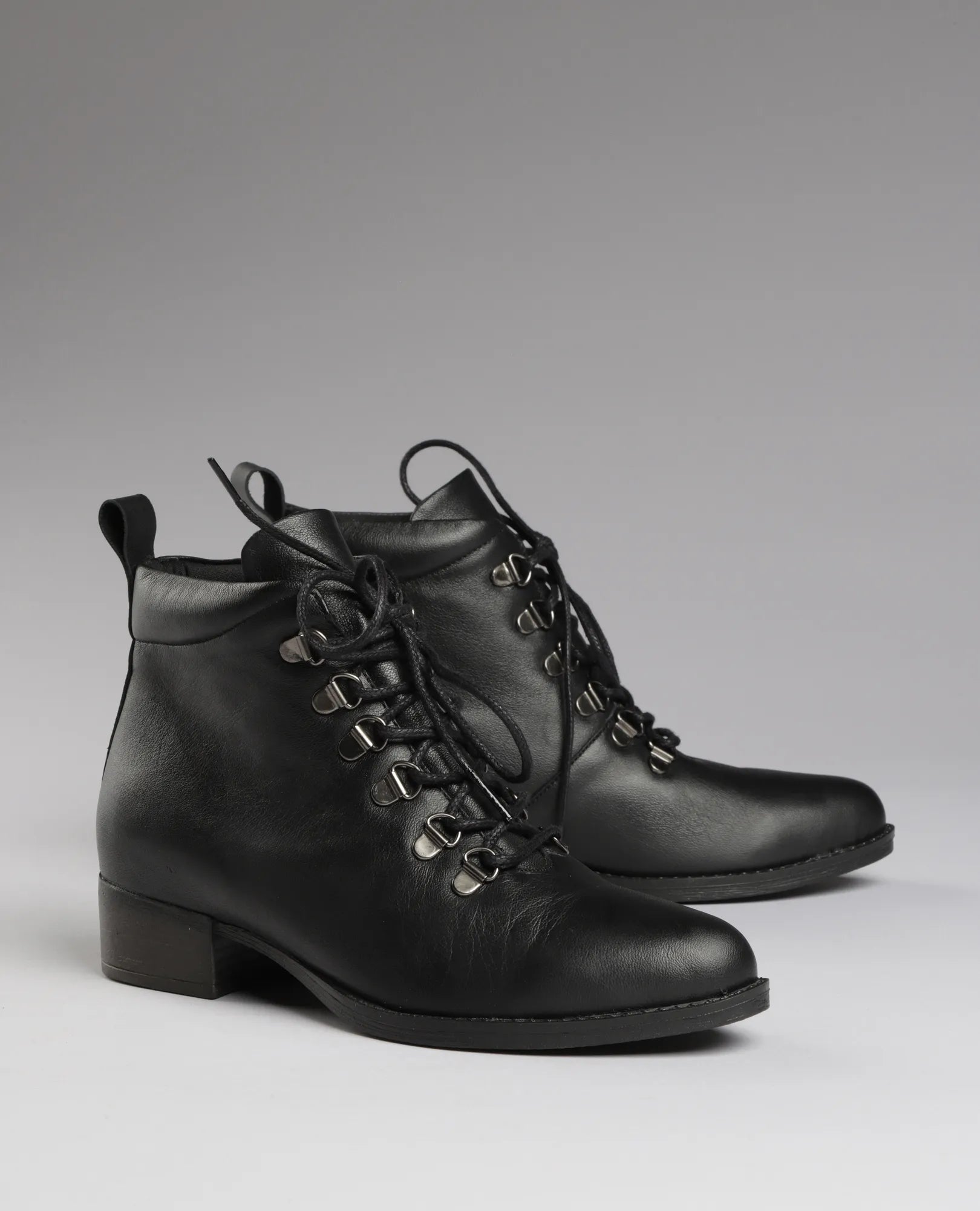 מגפוני שרוכים - עופרי - B Unique - מגפונים