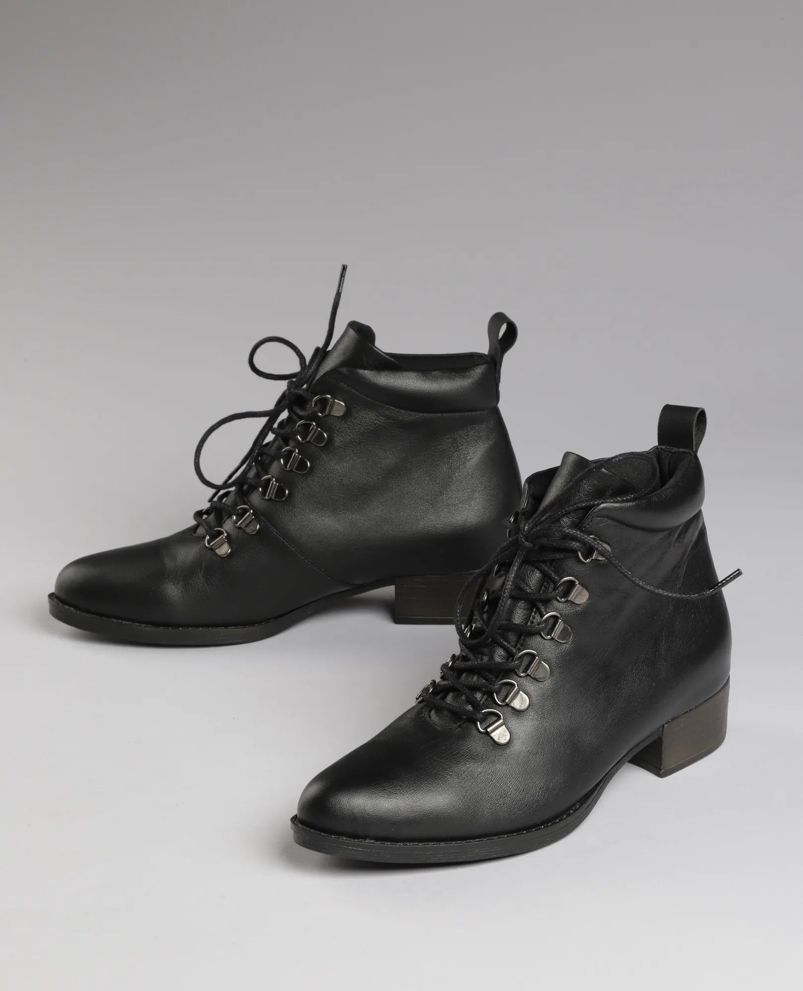 מגפוני שרוכים - עופרי - B Unique - מגפונים