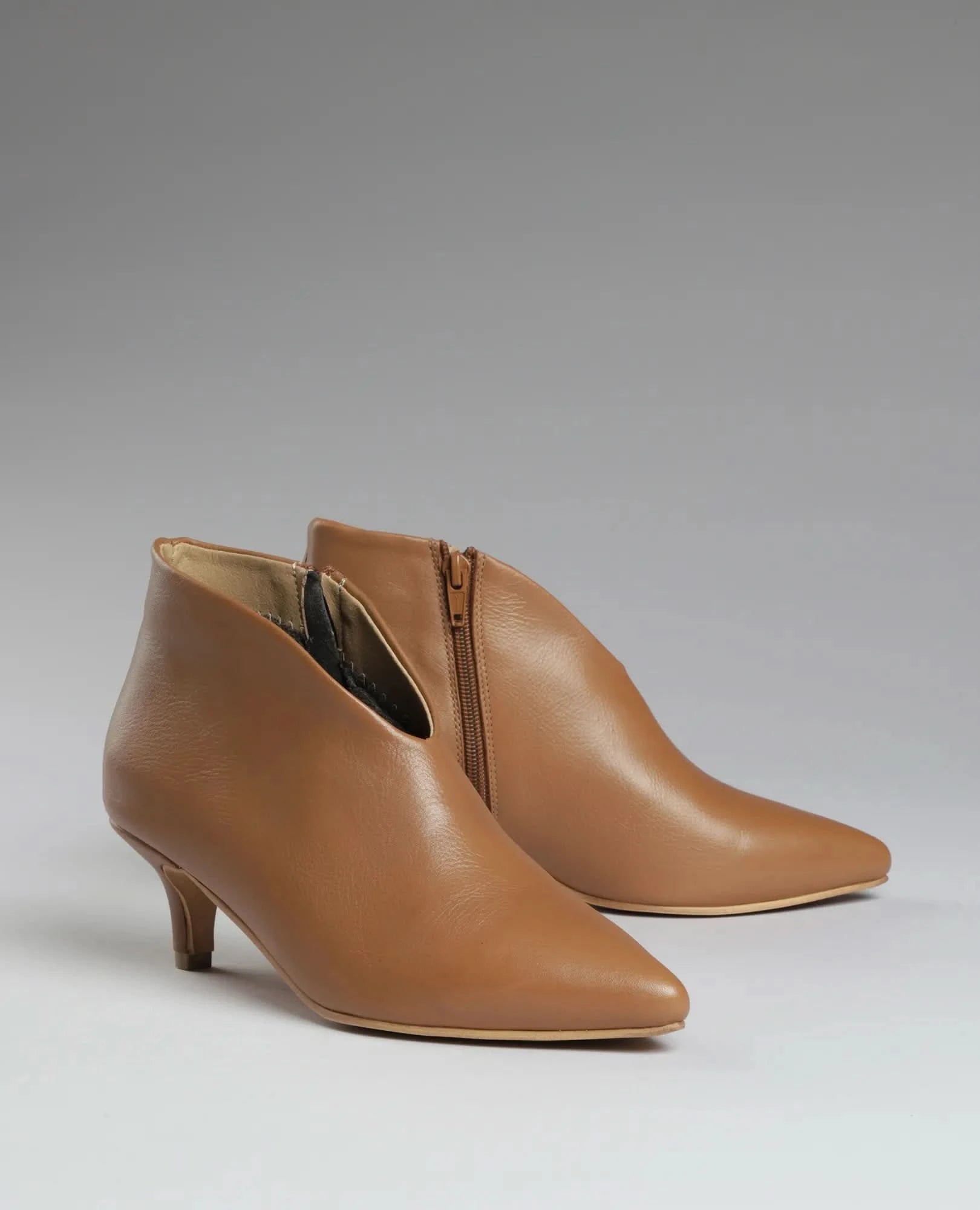 מגפוני עקב - מירי - B Unique - מגפונים