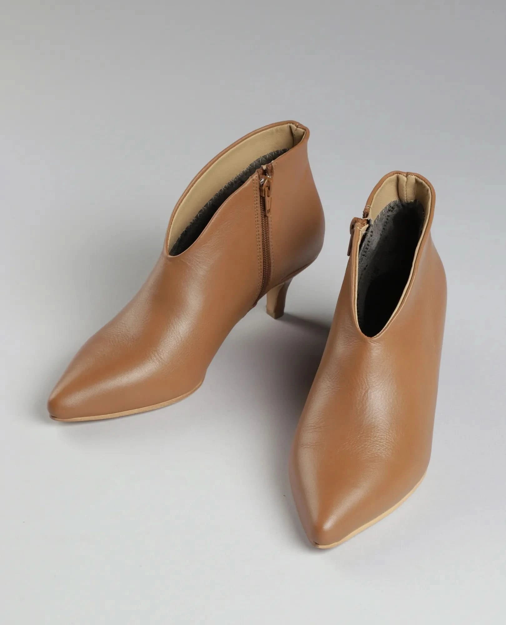 מגפוני עקב - מירי - B Unique - מגפונים