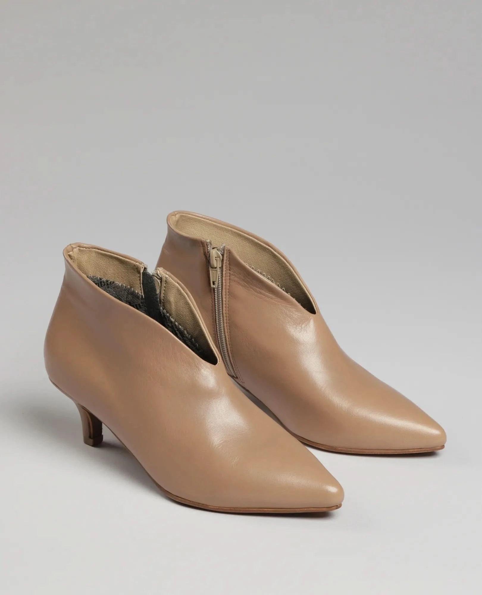 מגפוני עקב - מירי - B Unique - מגפונים