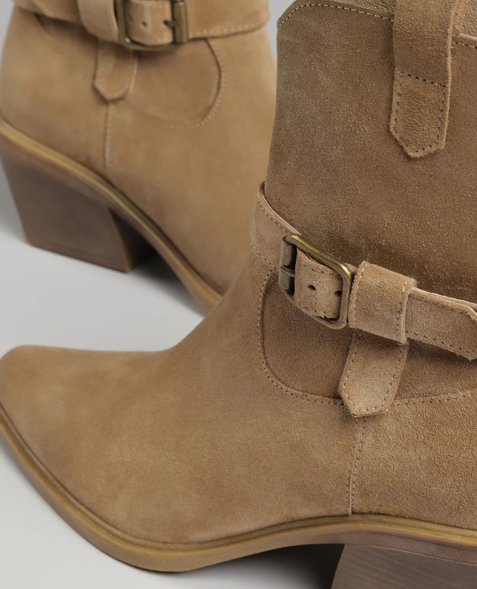 מגפוני בוקרים - נוי - B Unique - מגפונים