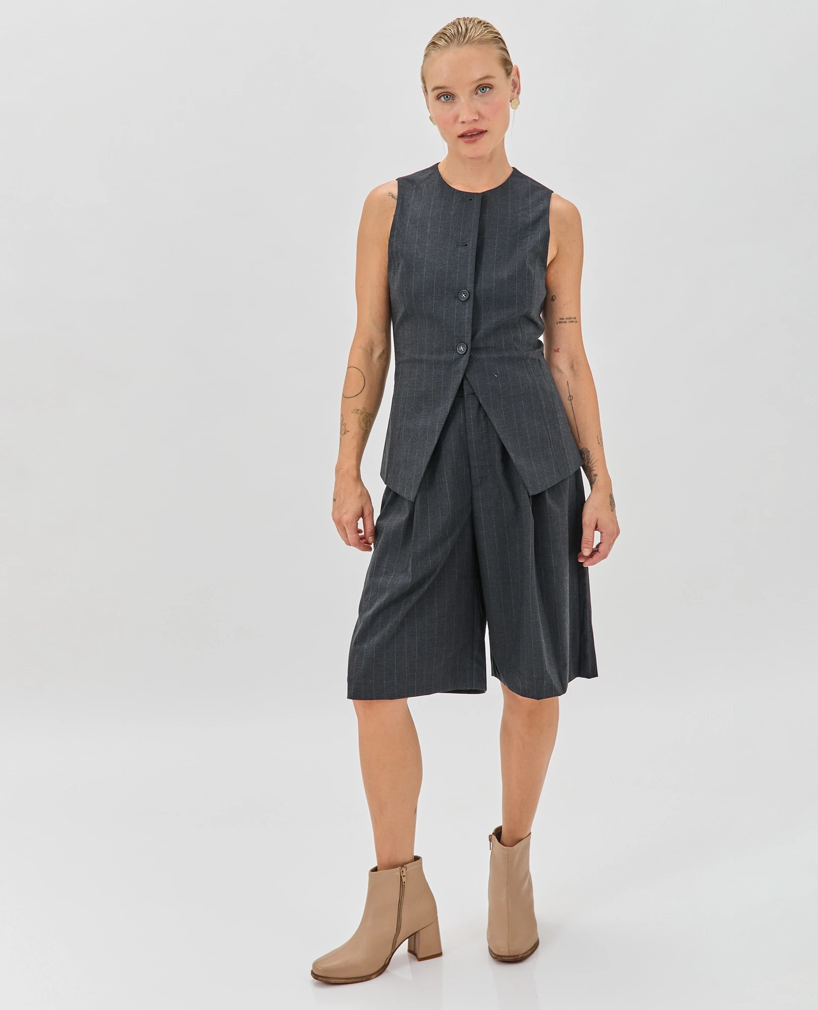 מגפוני עקב - רונה לי - B Unique - מגפונים