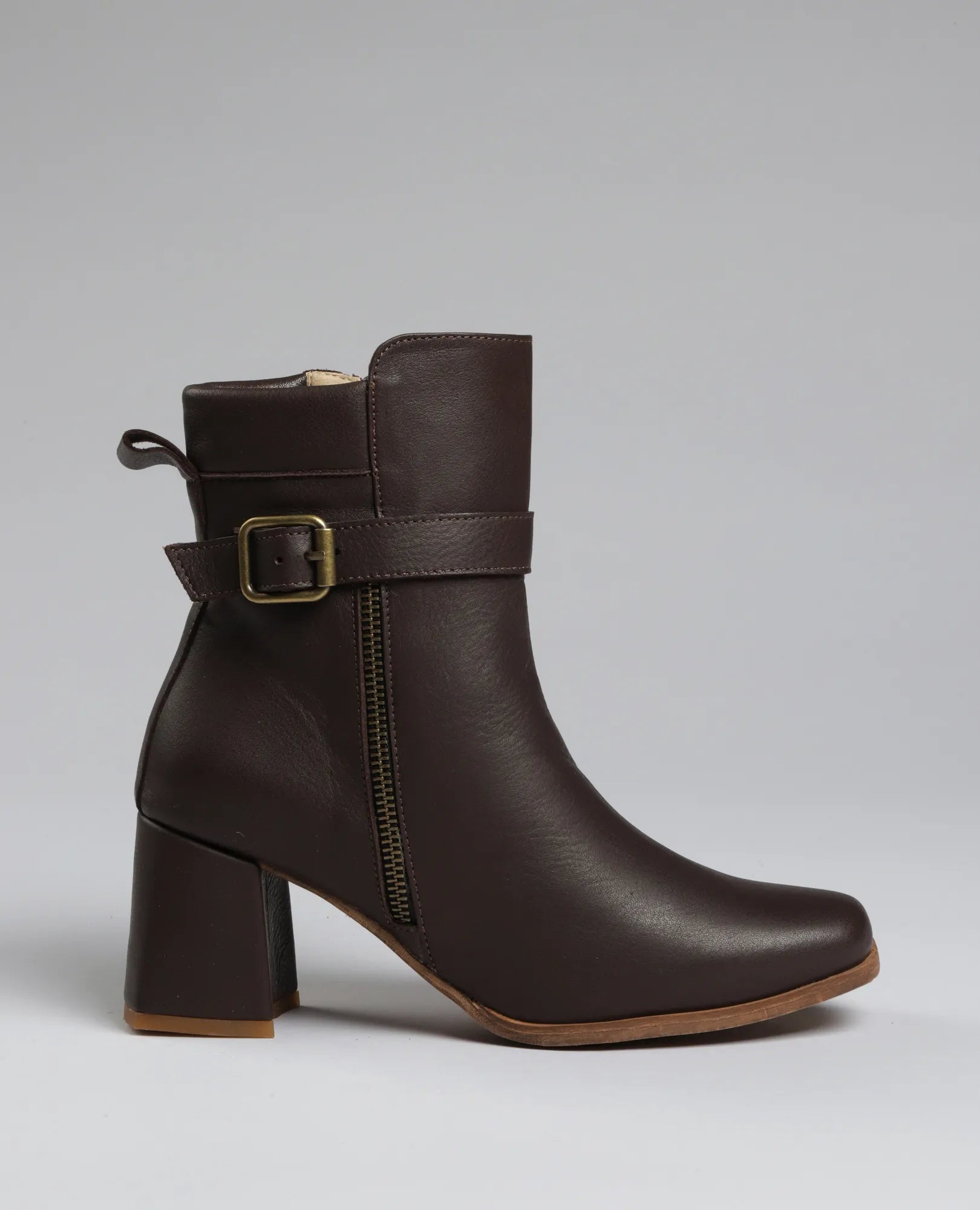 מגפוני עקב - קייסי - B Unique - מגפונים